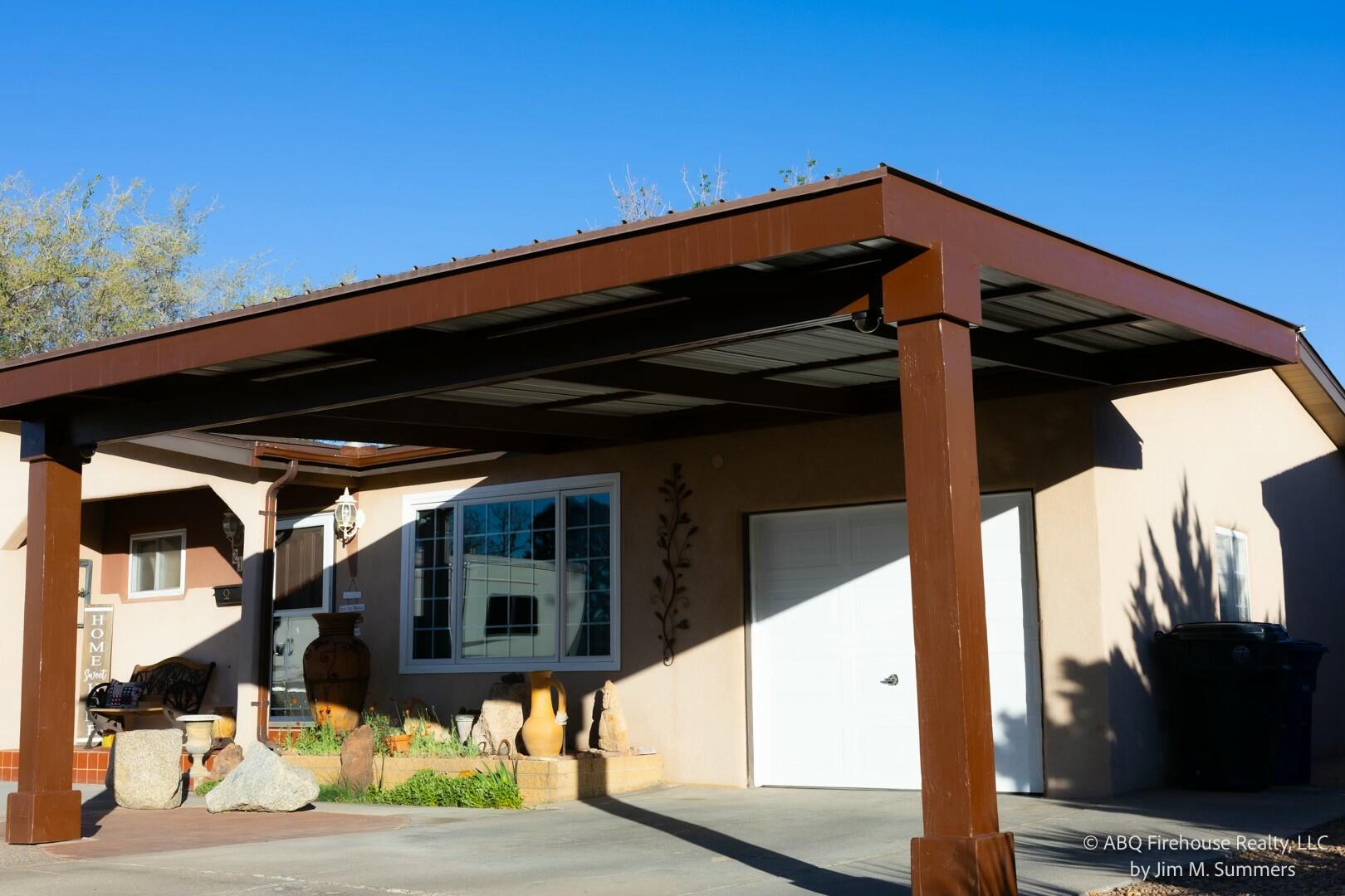 1023 ESPEJO Street NE