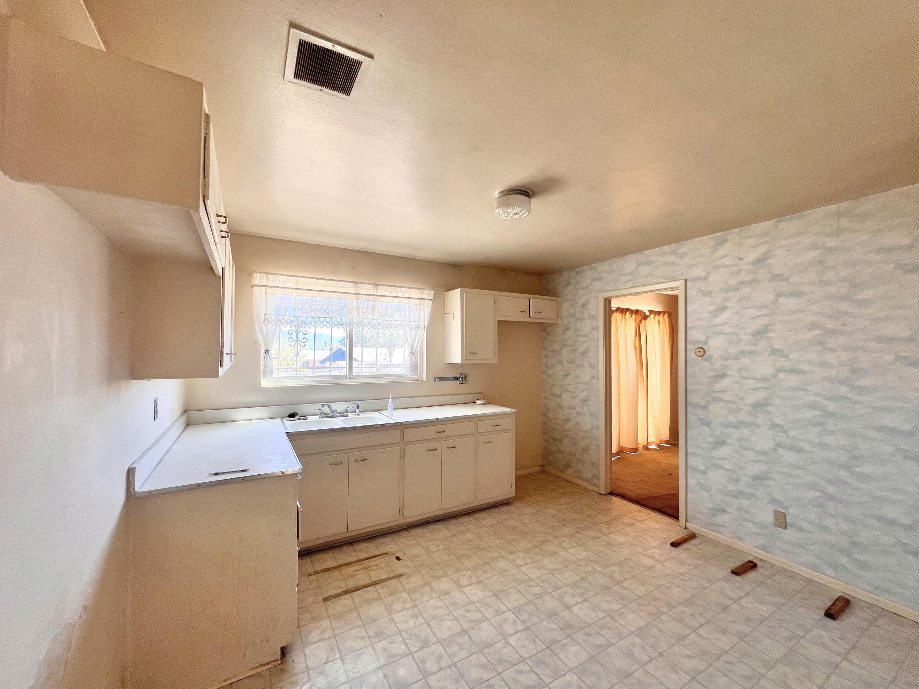 1602 Del Monte Trail SW