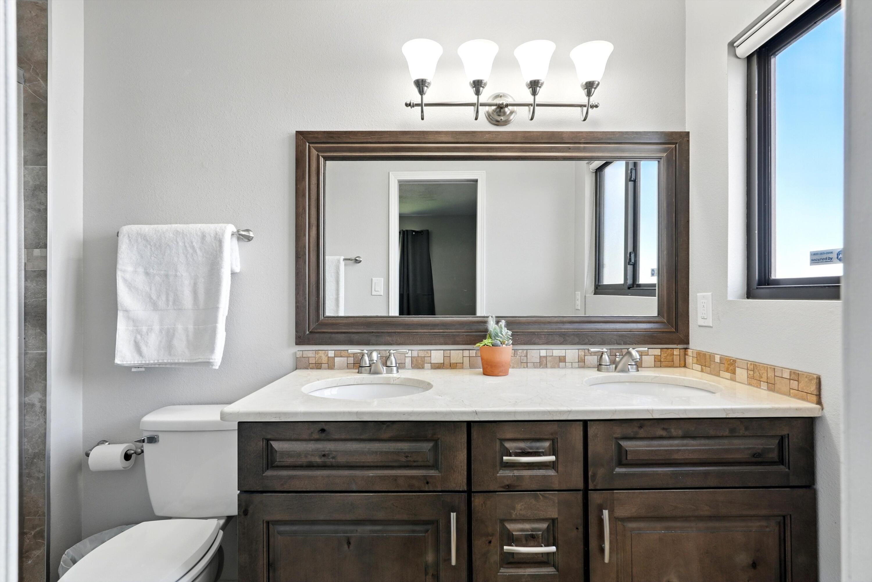 14117 LA CUEVA Avenue NE