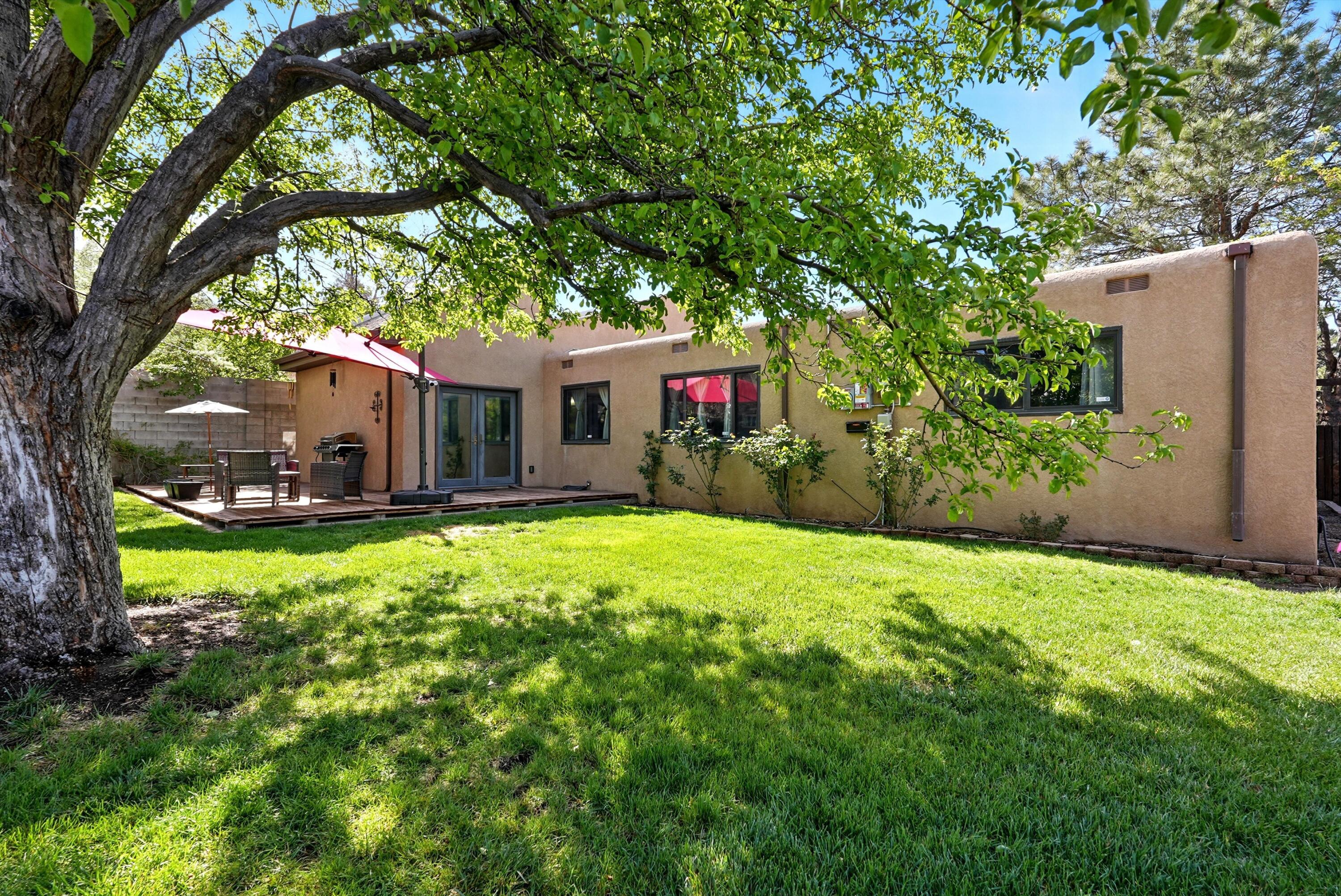 14117 LA CUEVA Avenue NE