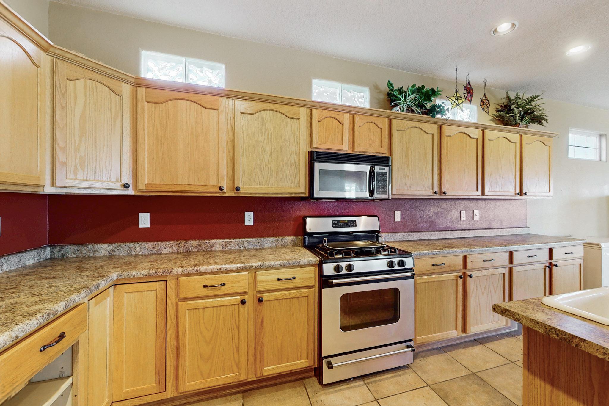 9904 BRUNSWICK Place NW