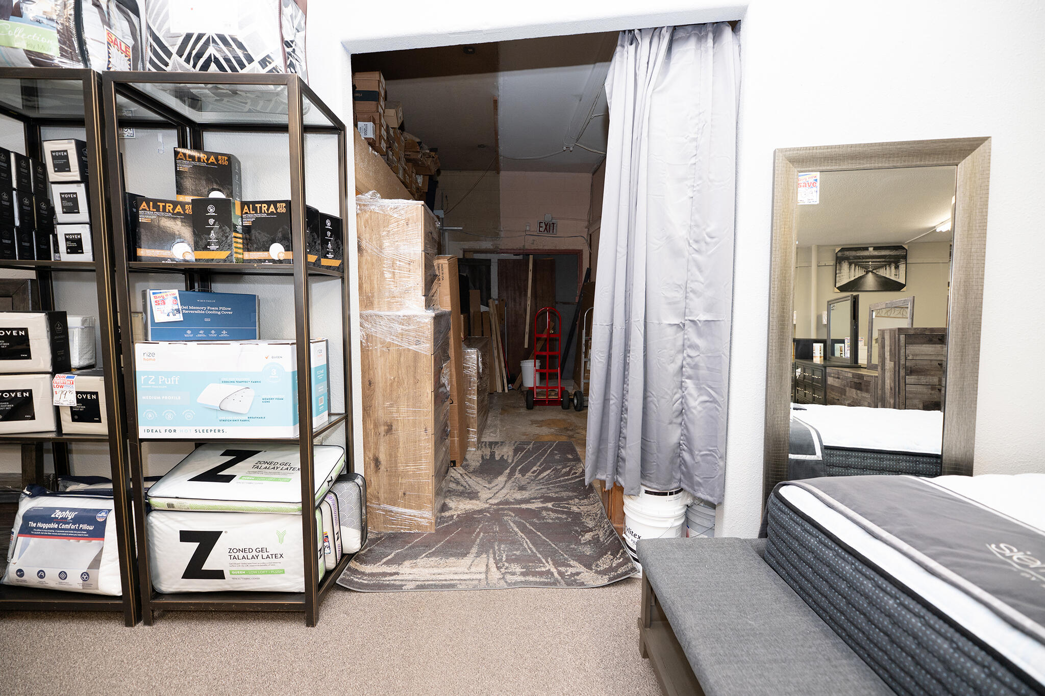 200 E Santa Fe Avenue