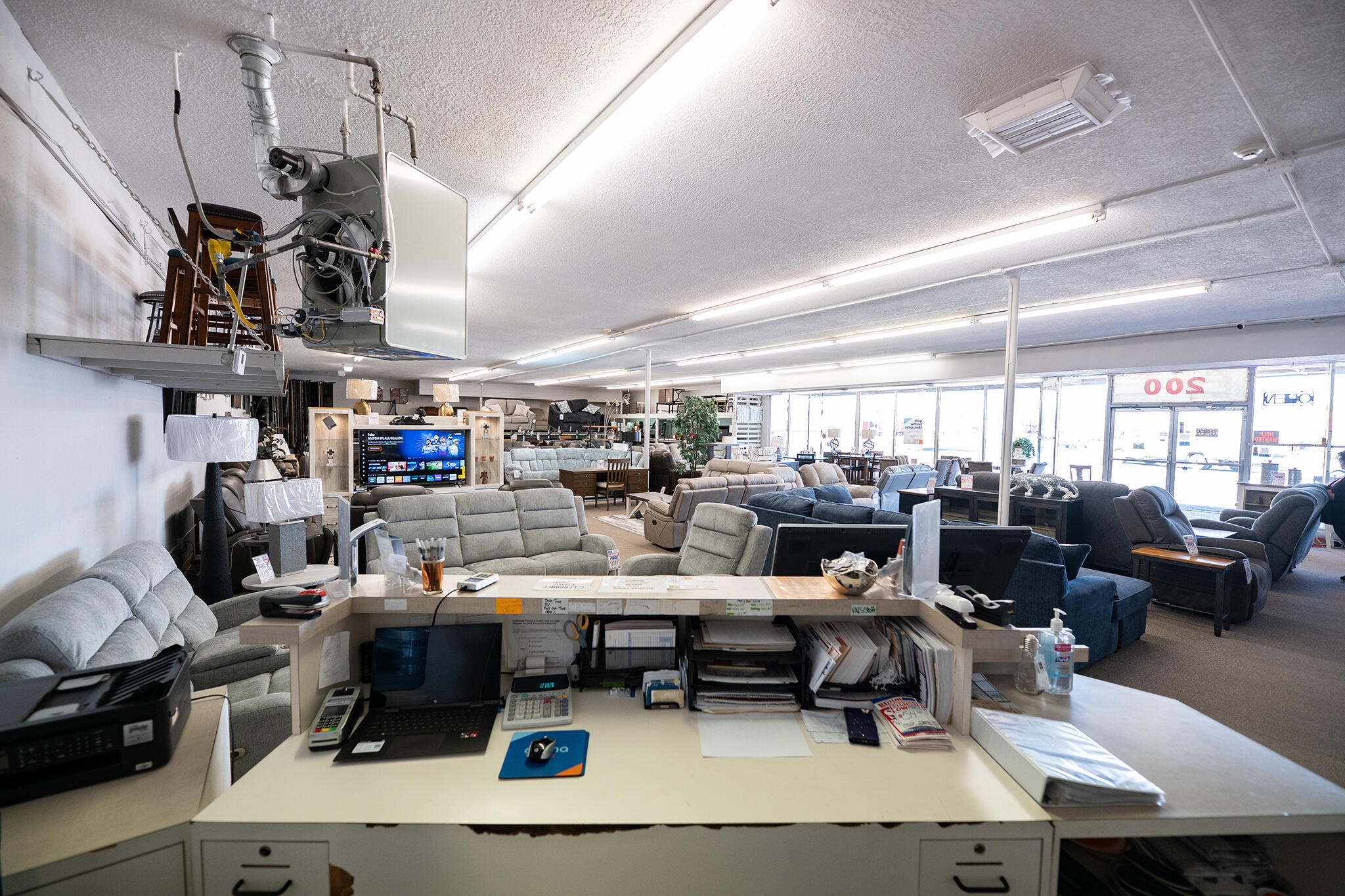 200 E Santa Fe Avenue