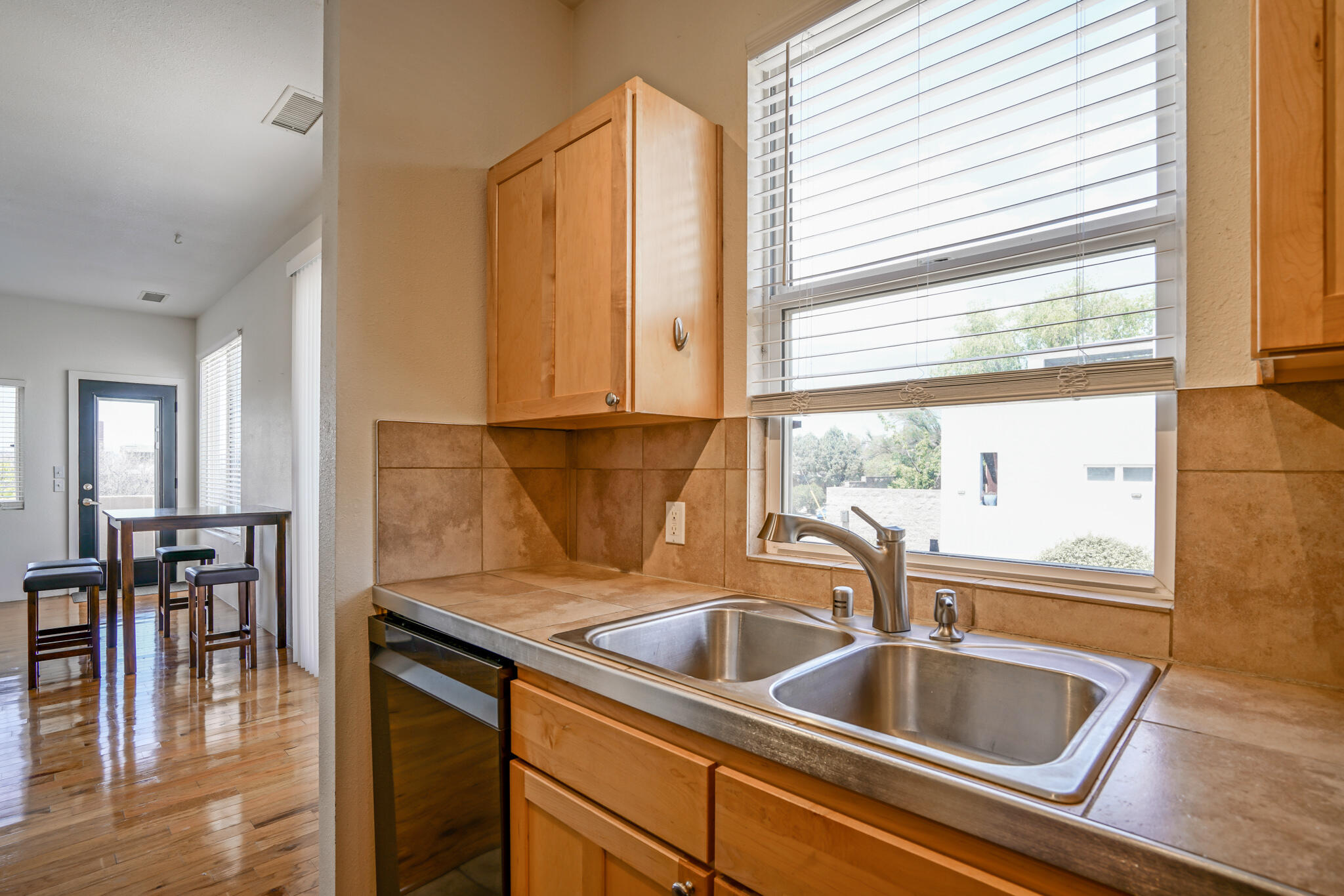 1101 DR MARTIN LUTHER KING JR Avenue NE