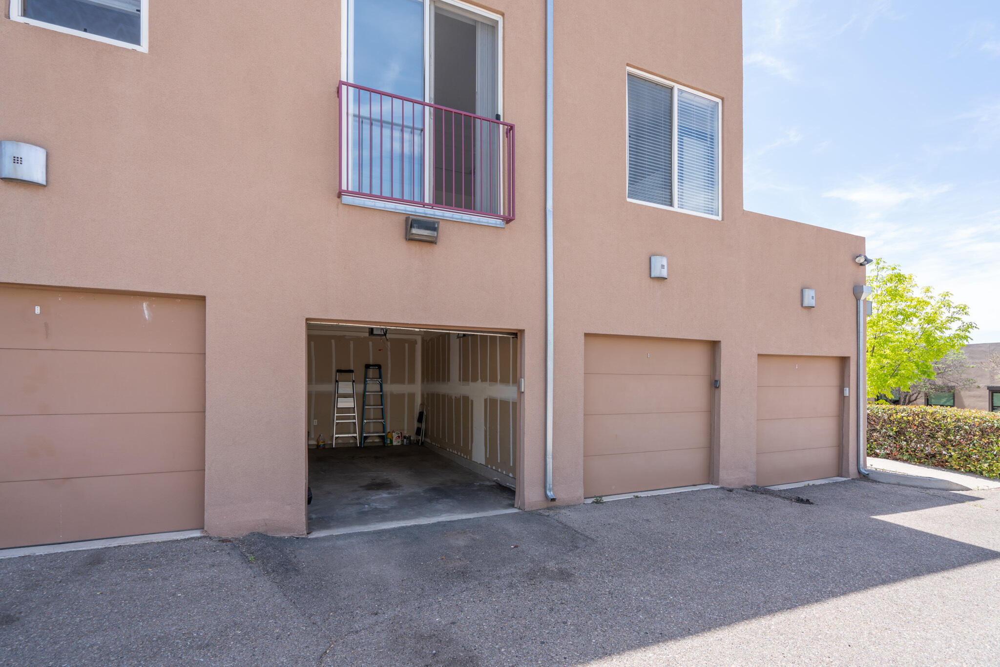 1101 DR MARTIN LUTHER KING JR Avenue NE