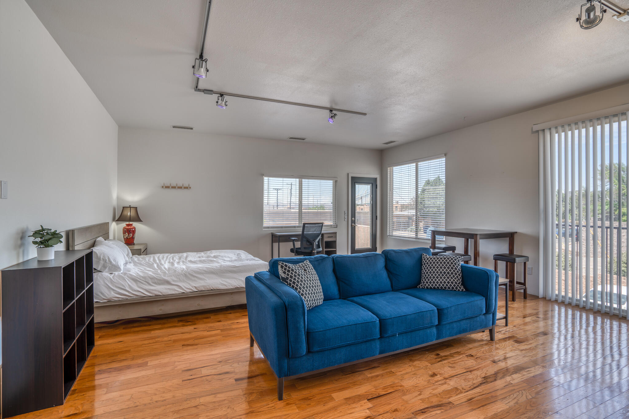 1101 DR MARTIN LUTHER KING JR Avenue NE