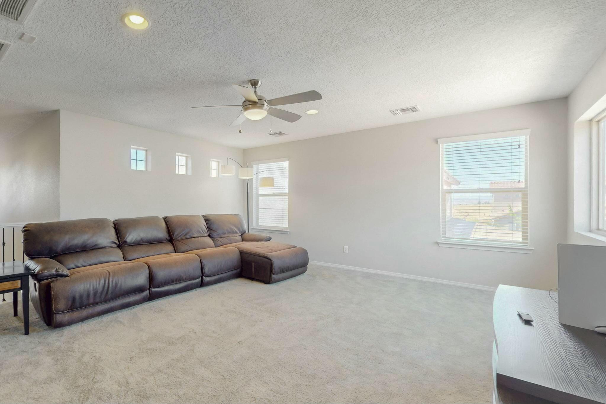 9112 LANSDOWNE Place NE