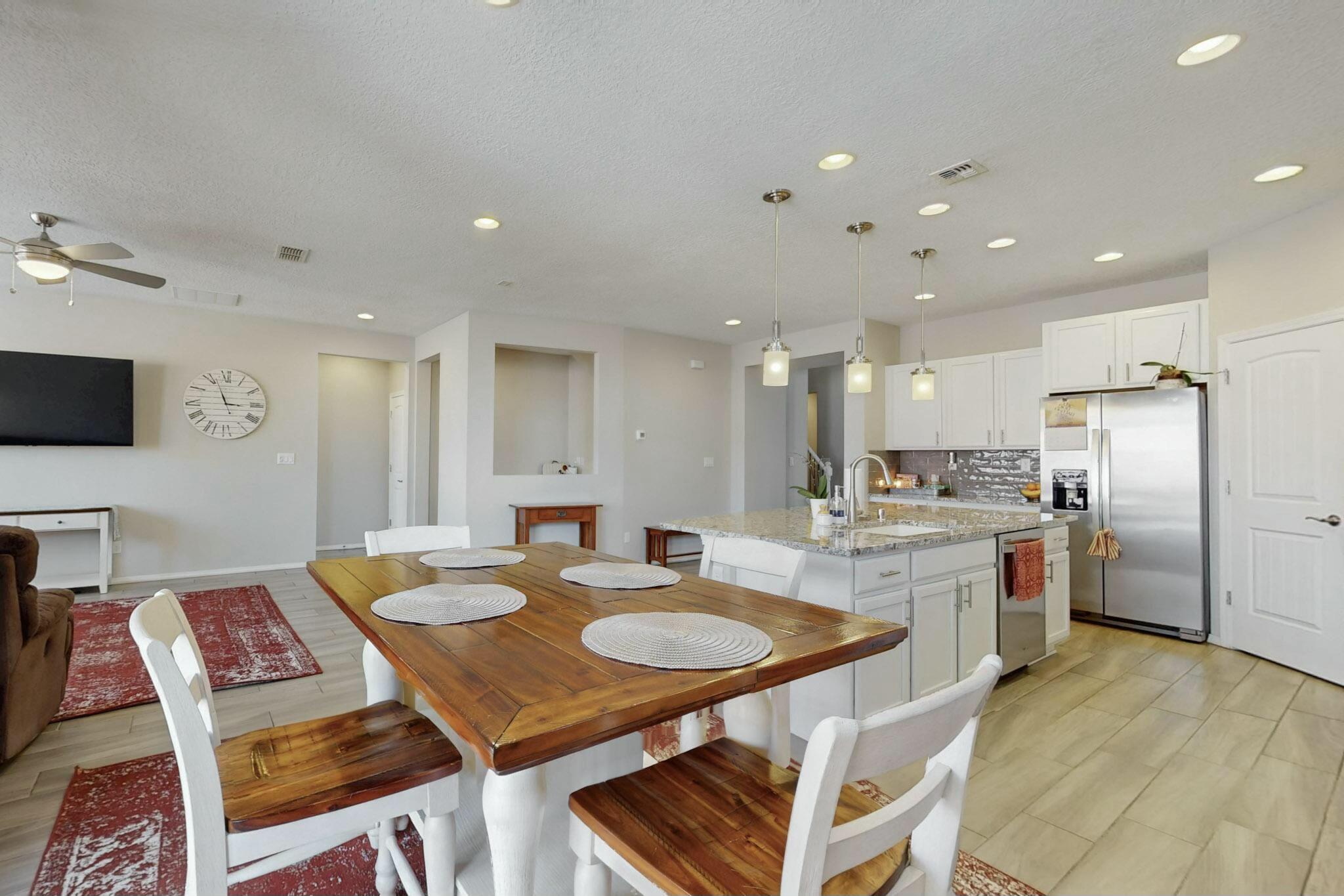 9112 LANSDOWNE Place NE