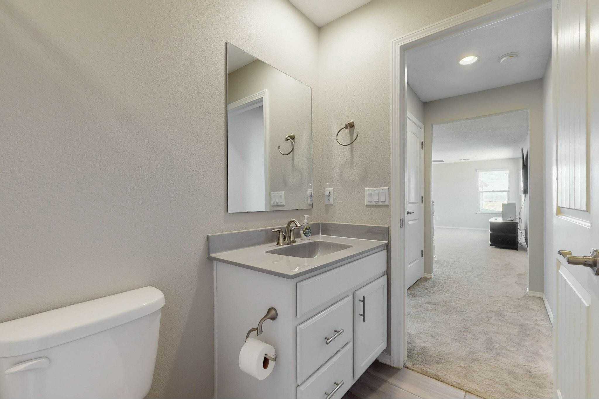 9112 LANSDOWNE Place NE