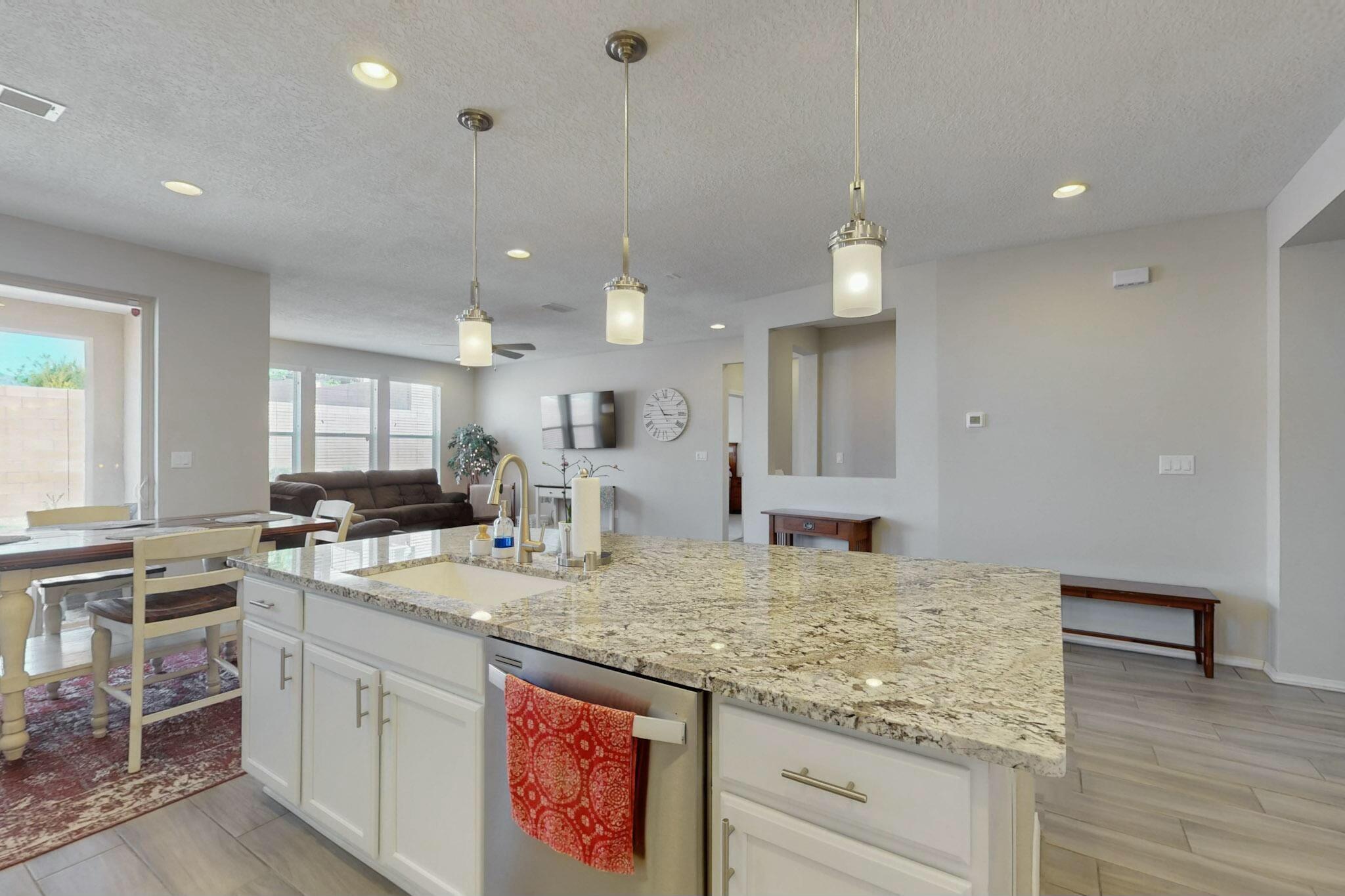 9112 LANSDOWNE Place NE