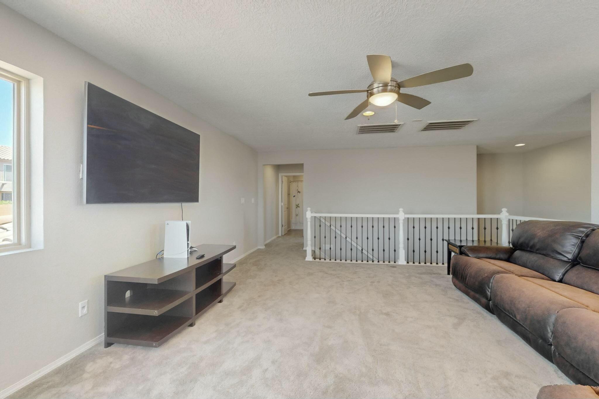 9112 LANSDOWNE Place NE