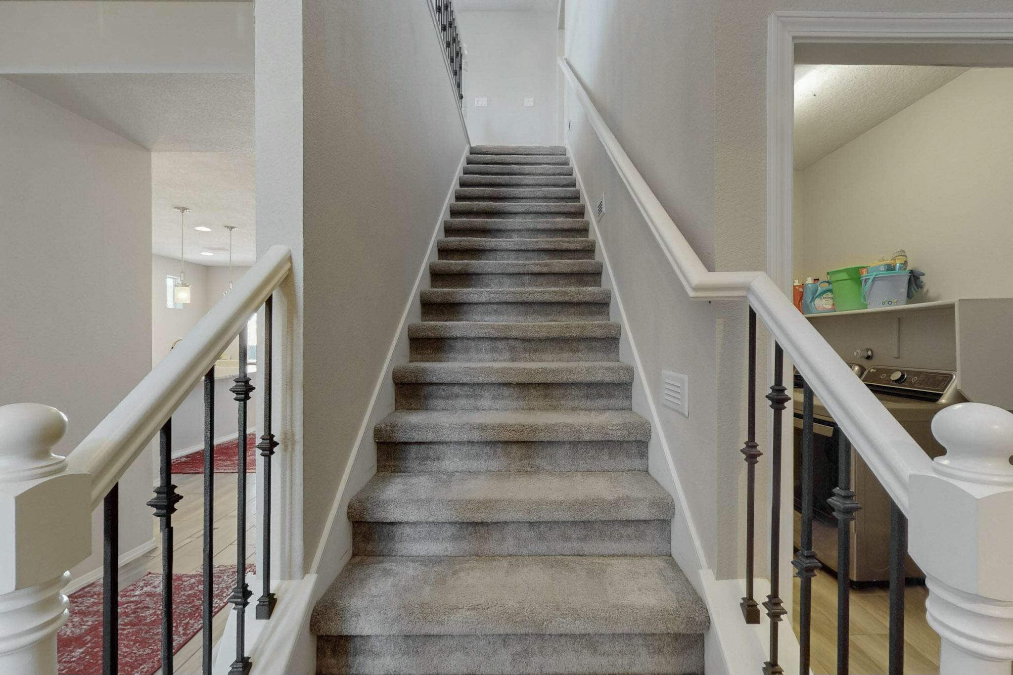 9112 LANSDOWNE Place NE