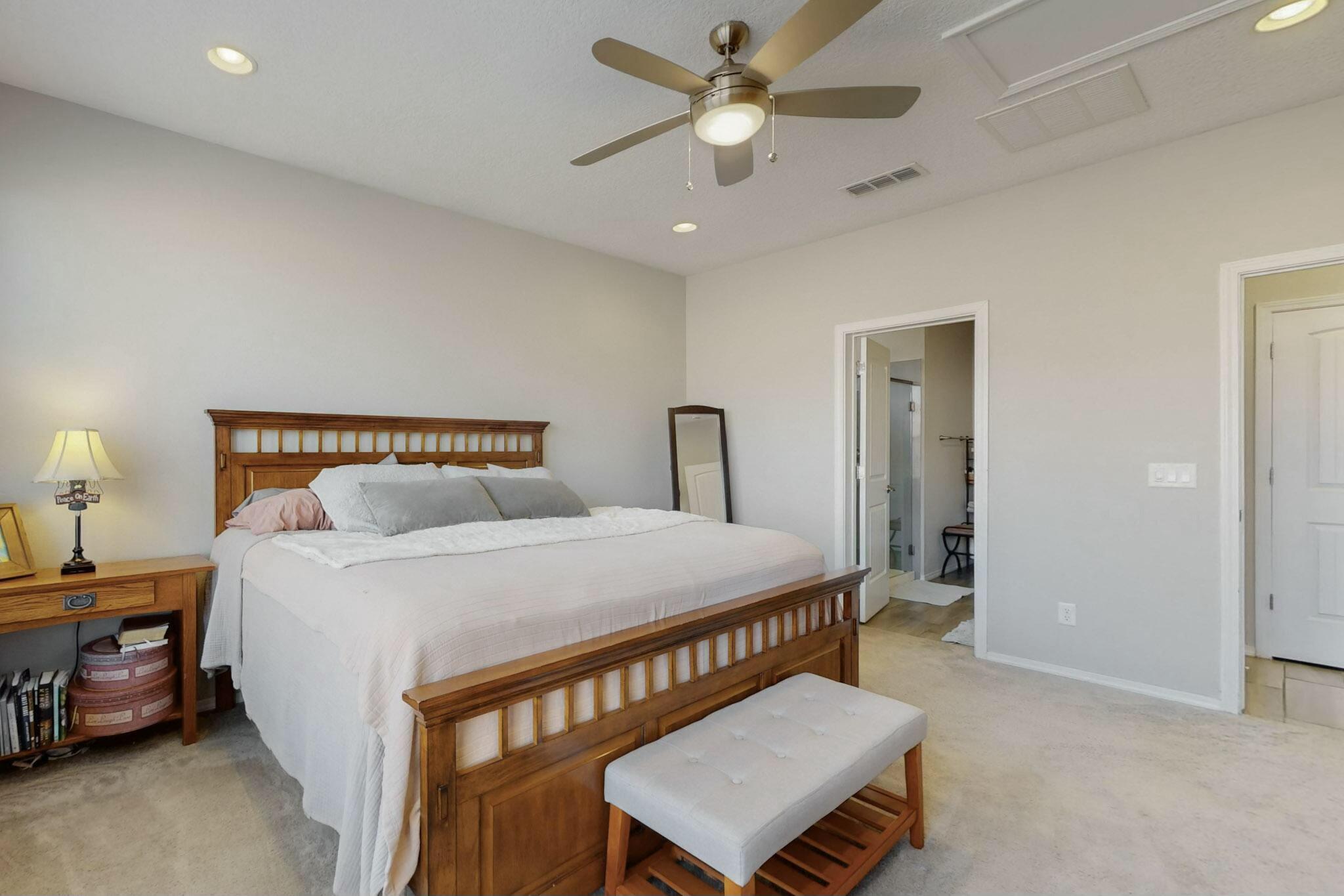 9112 LANSDOWNE Place NE