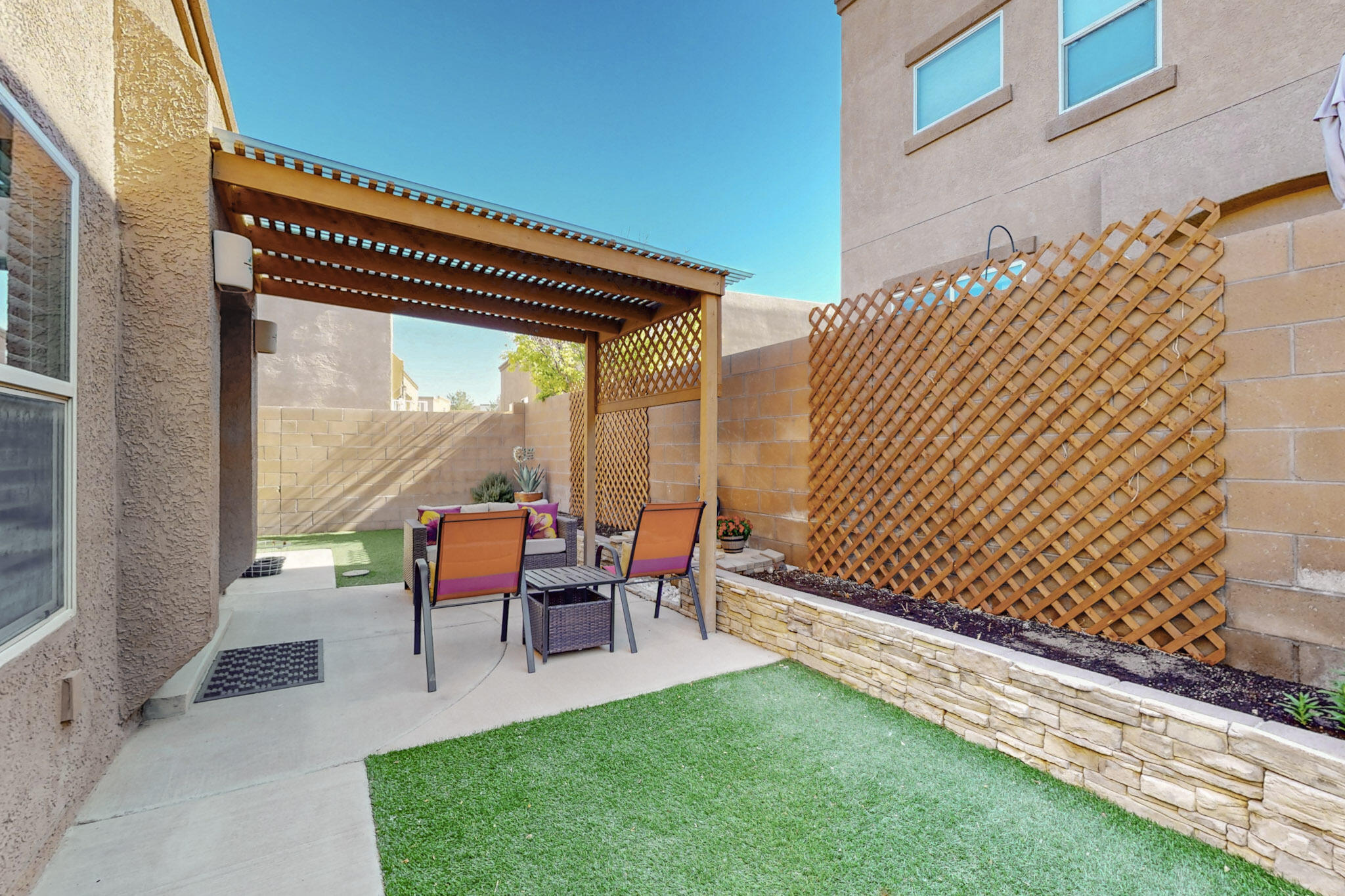 2242 CORTINA Loop SE