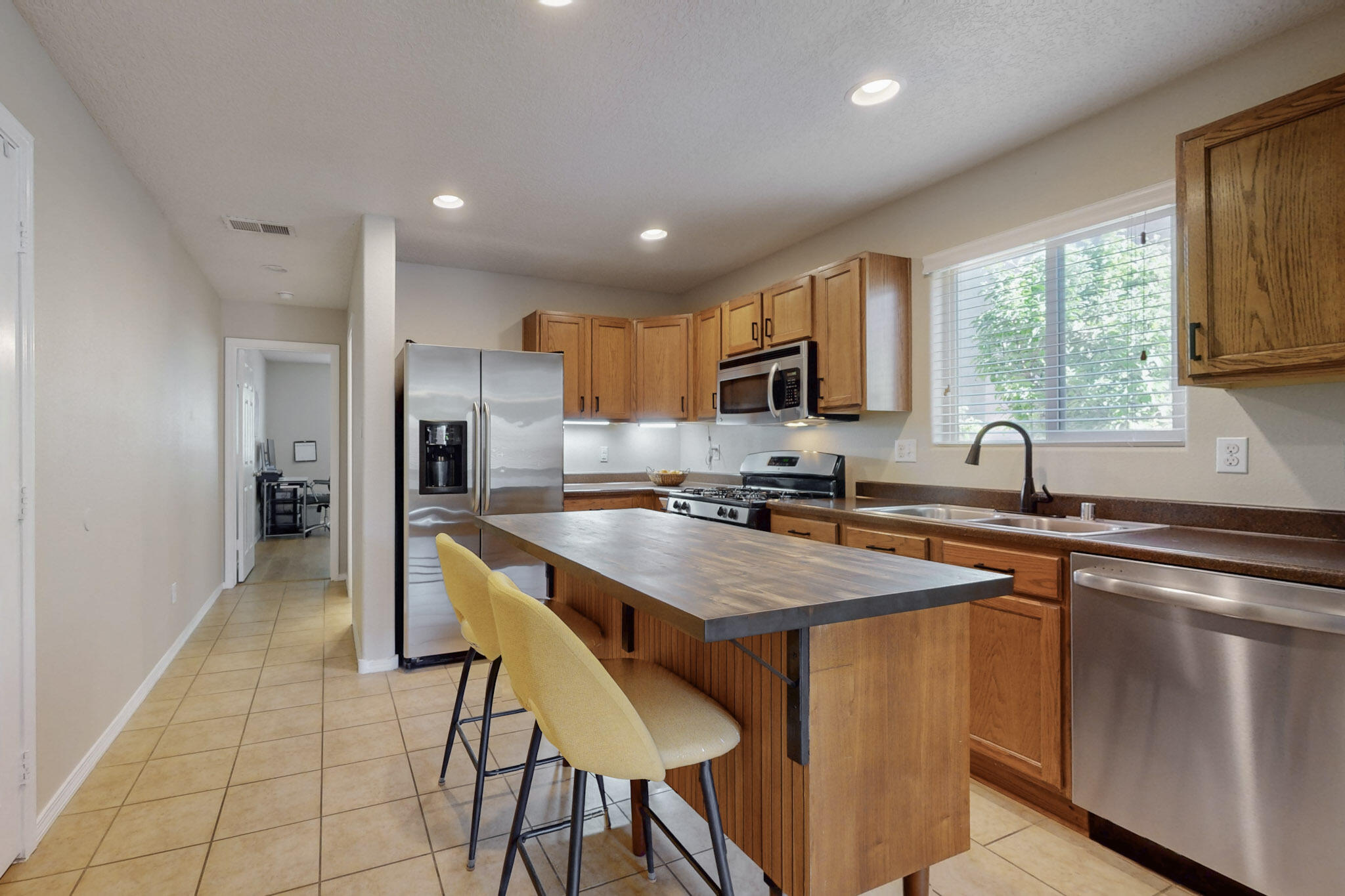 2242 CORTINA Loop SE