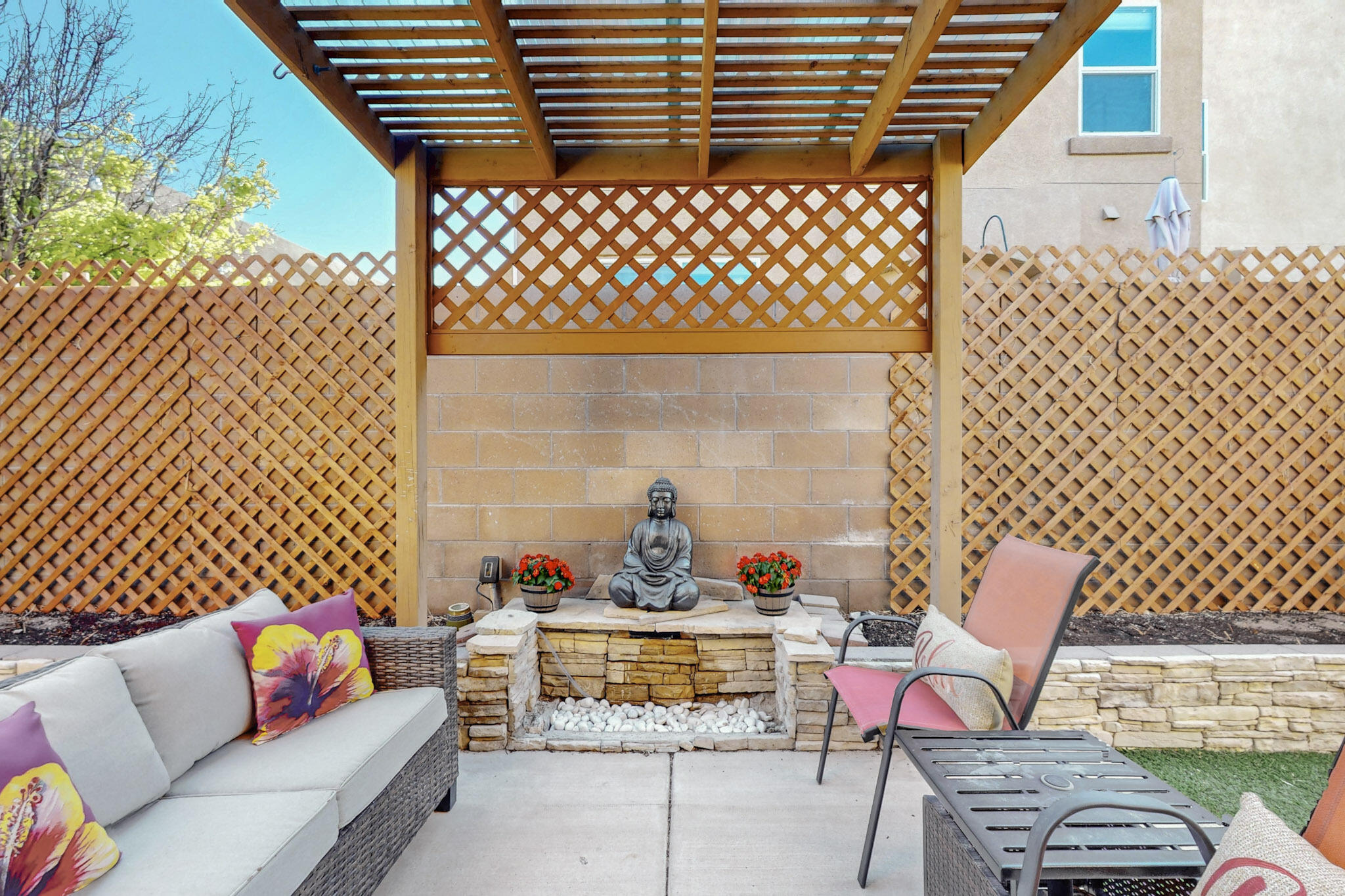 2242 CORTINA Loop SE