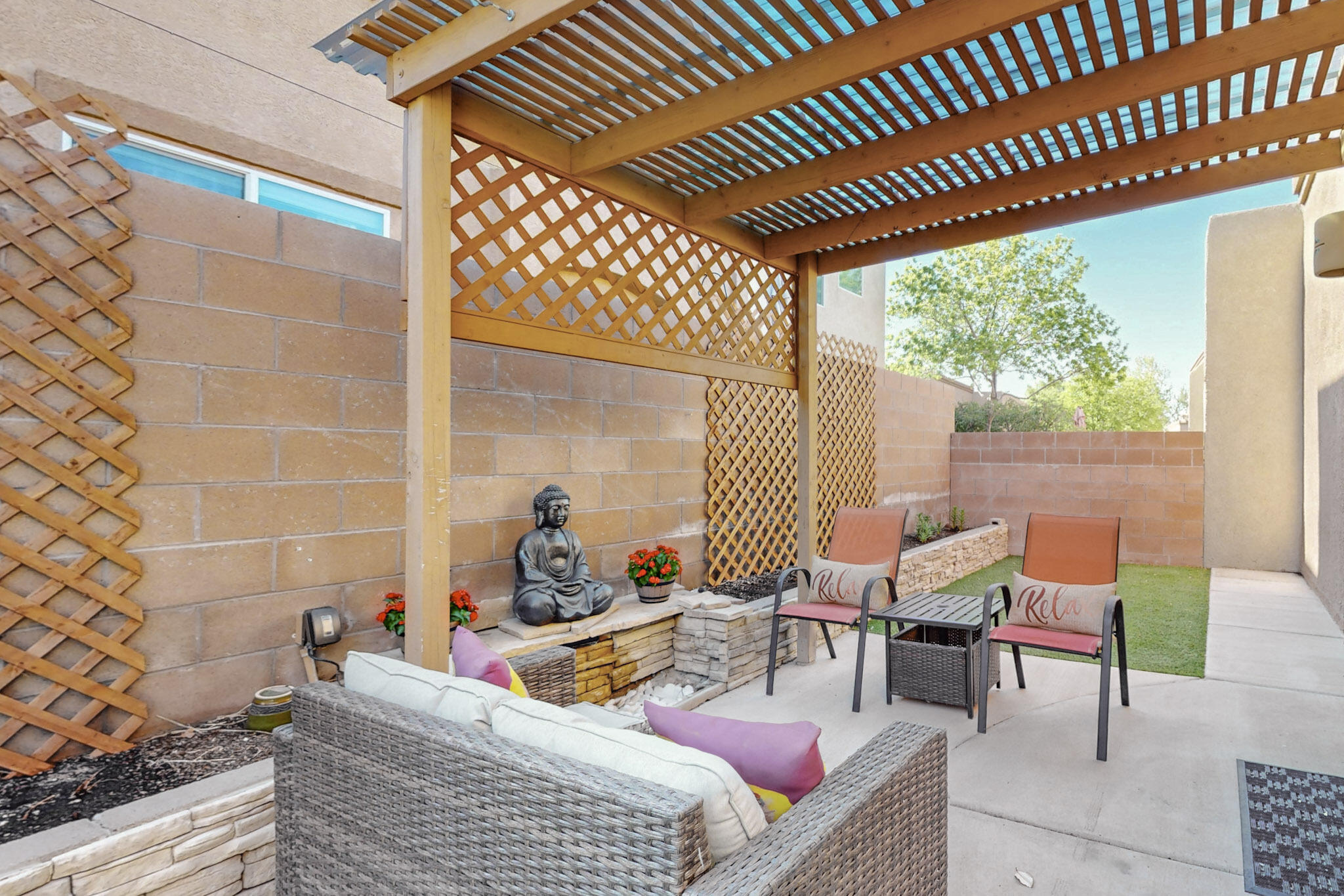2242 CORTINA Loop SE