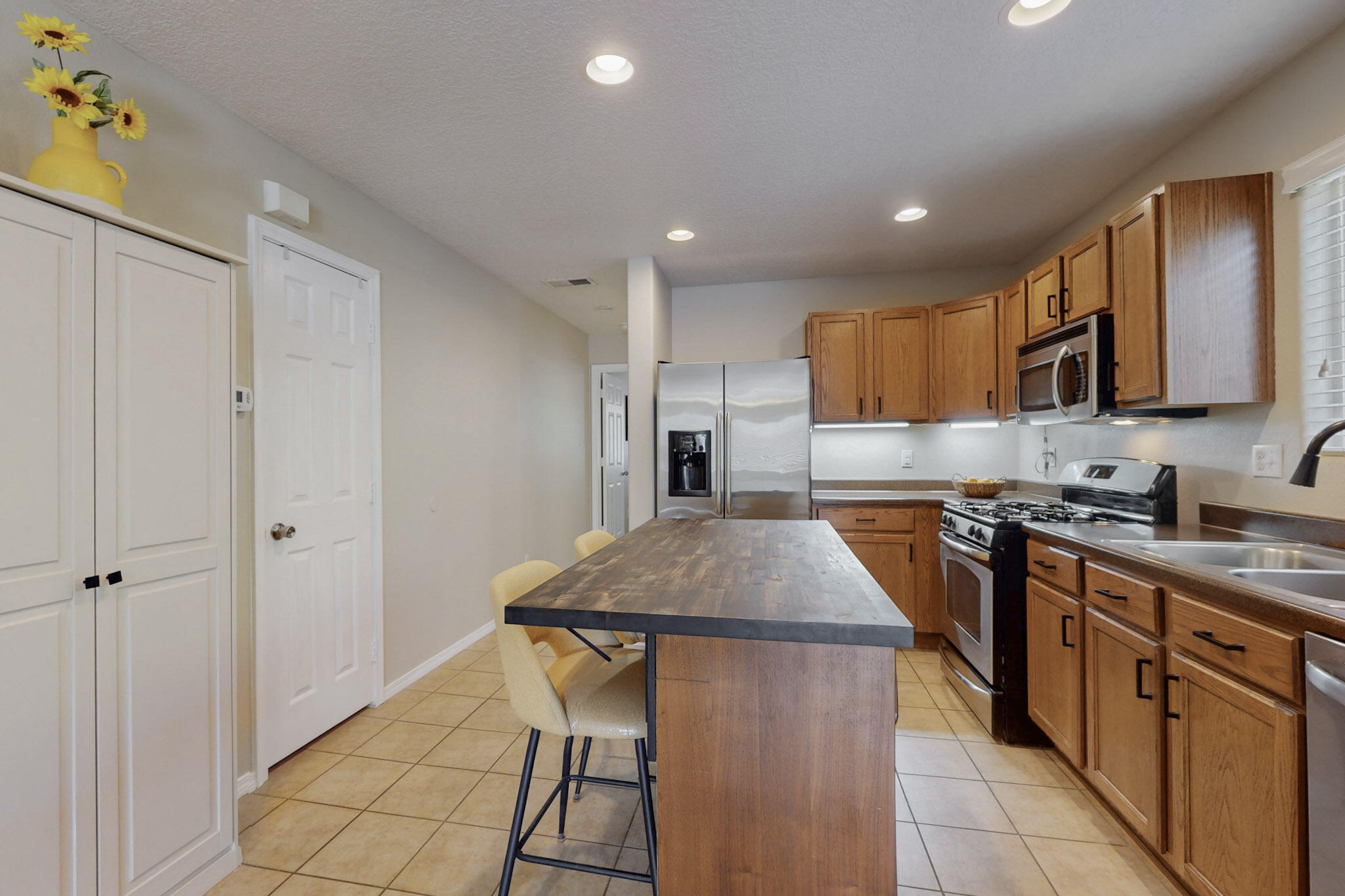 2242 CORTINA Loop SE