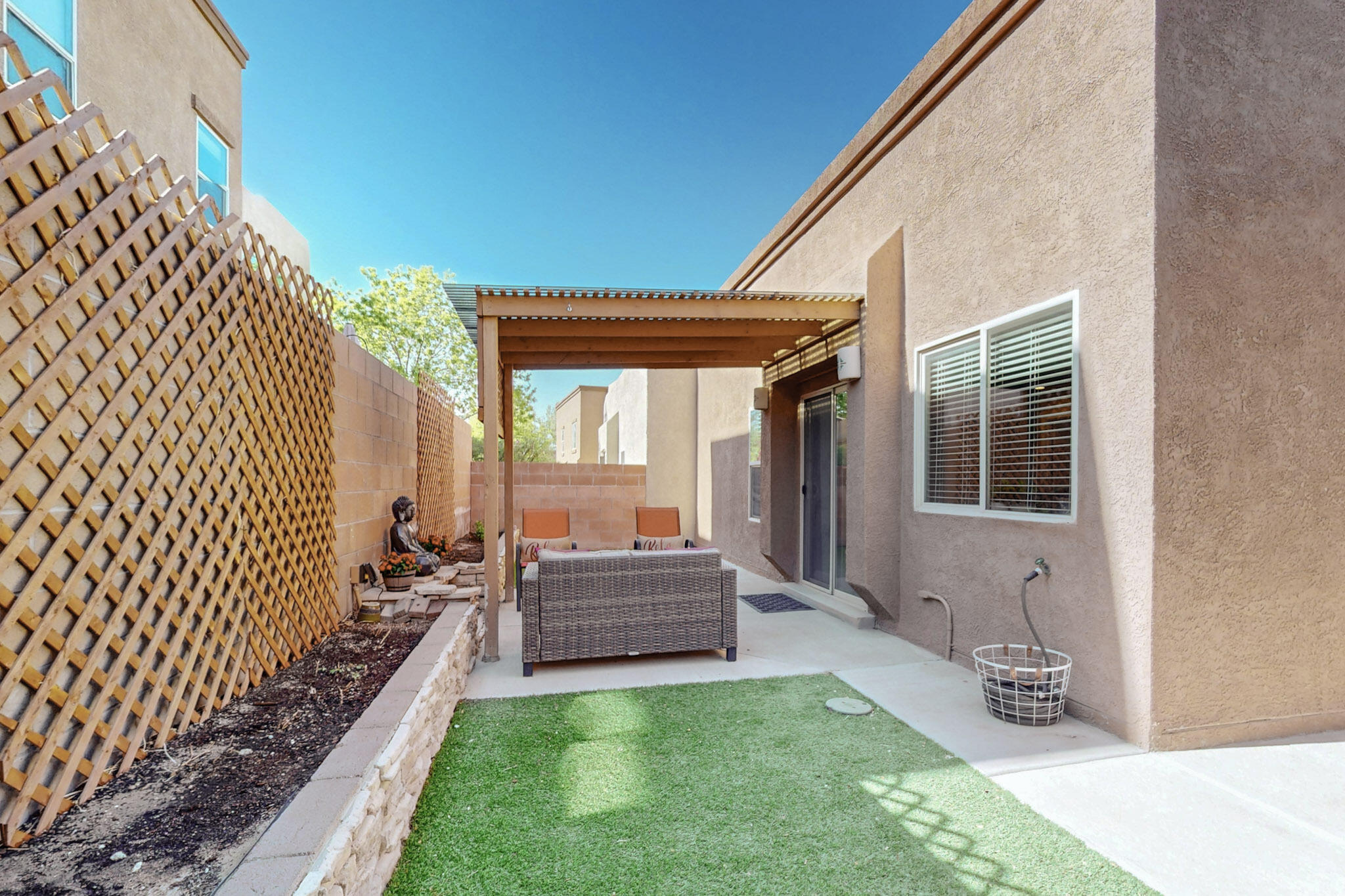 2242 CORTINA Loop SE