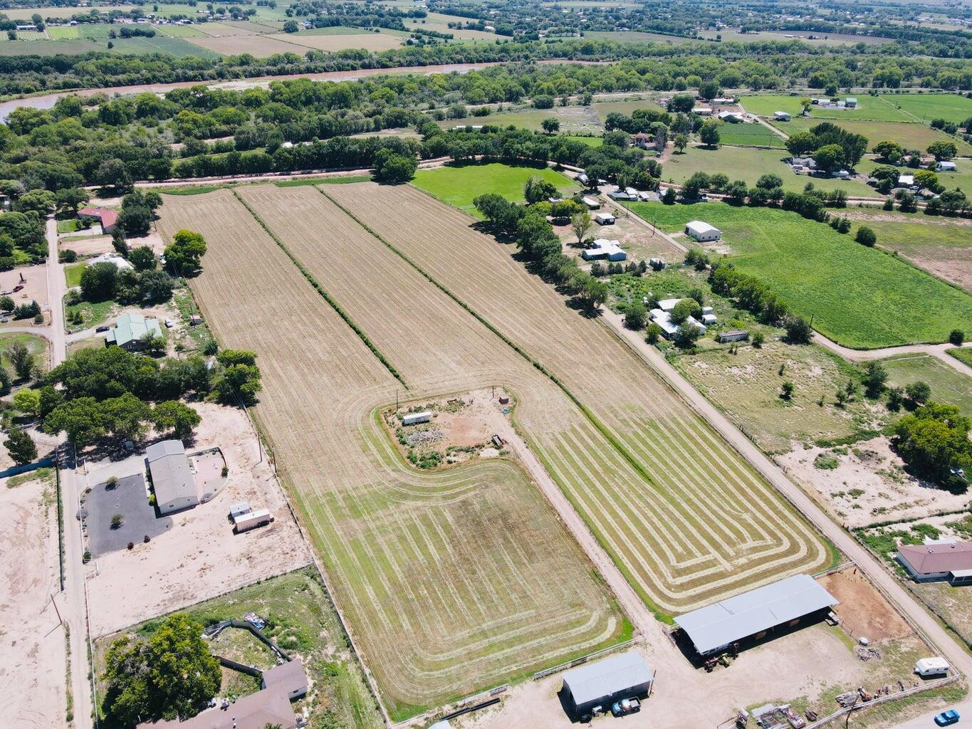 91 CAMINO DE LOS CHAVEZ