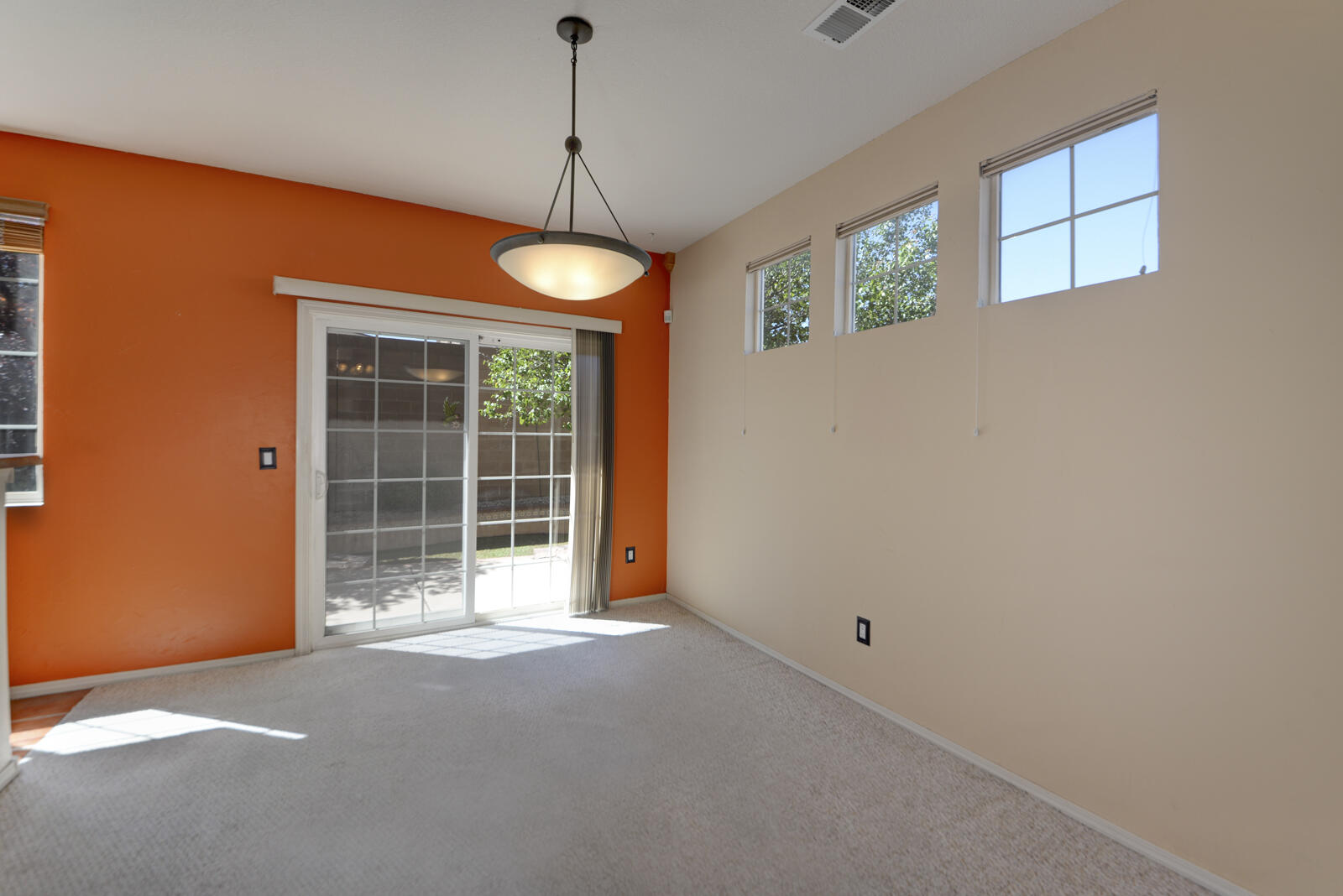 10900 HANALEI Avenue NE