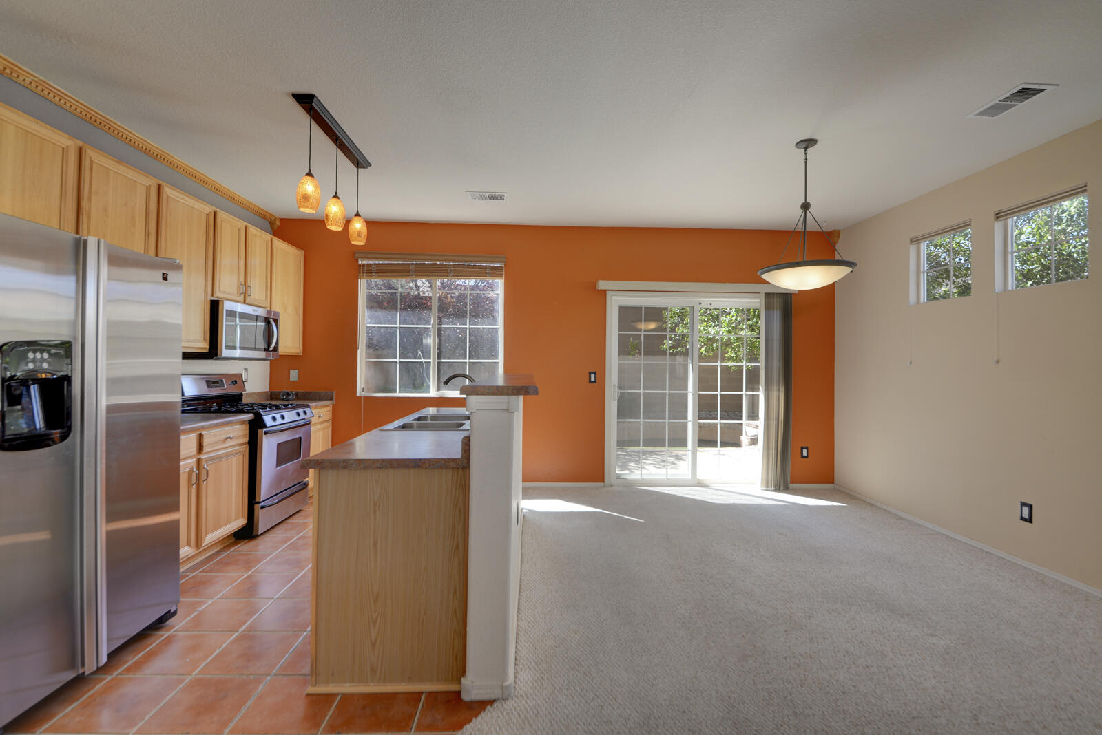 10900 HANALEI Avenue NE