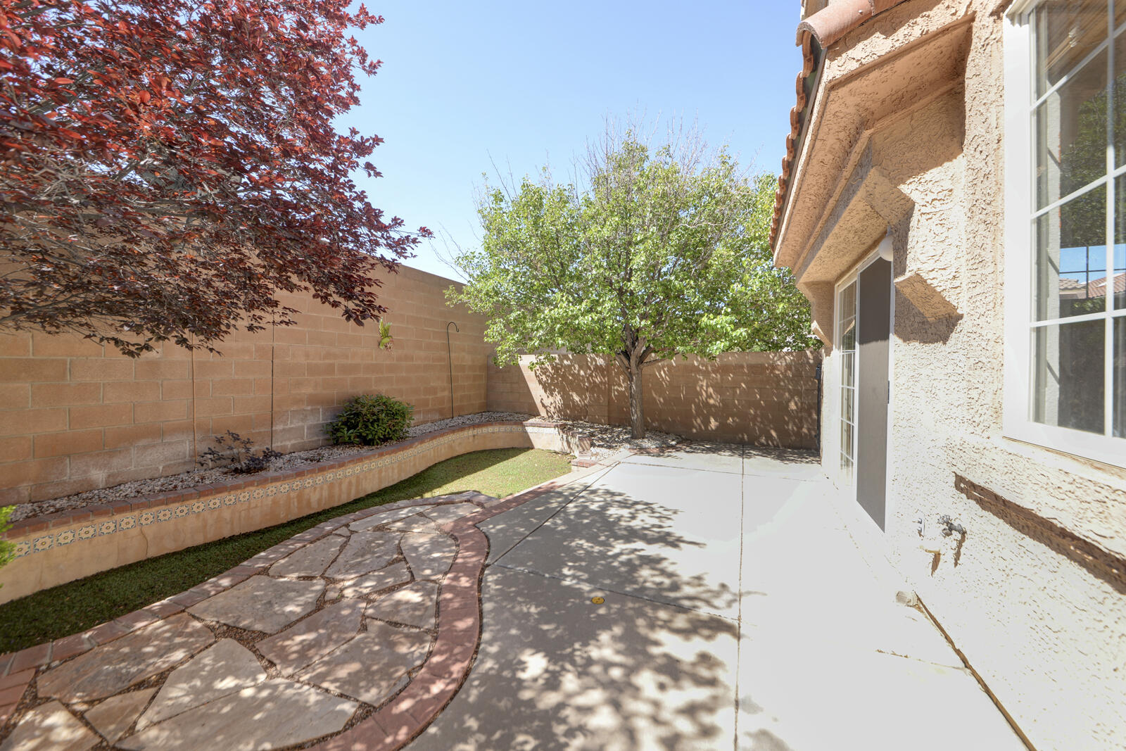 10900 HANALEI Avenue NE