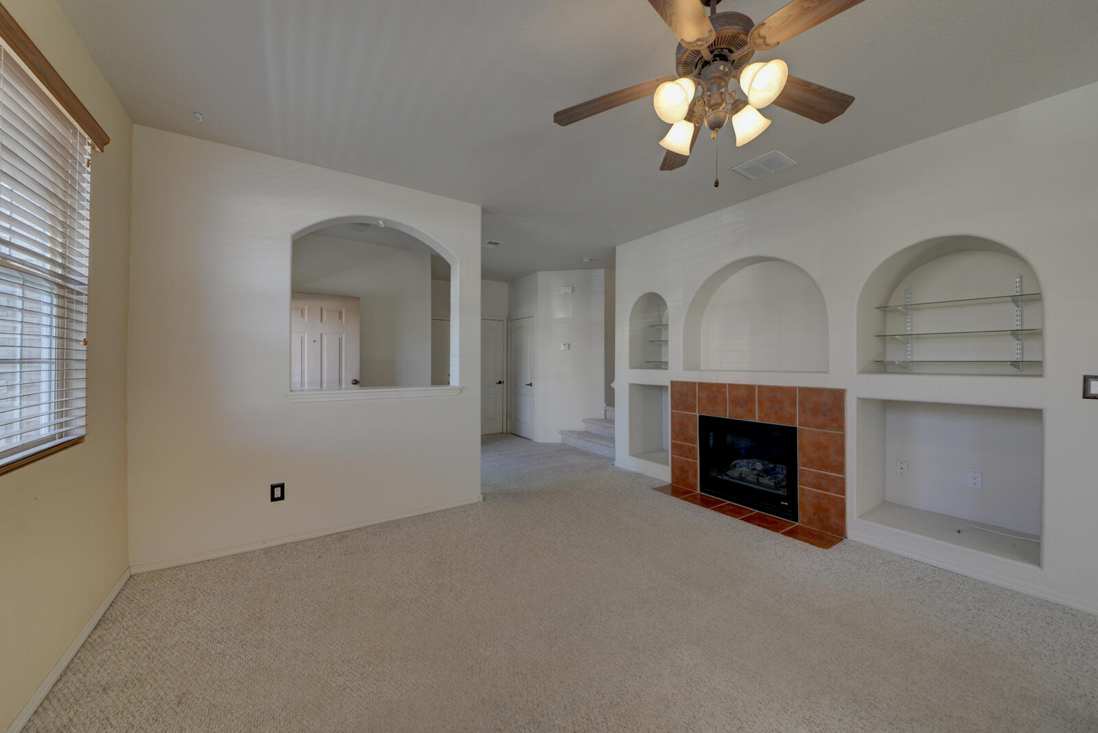 10900 HANALEI Avenue NE