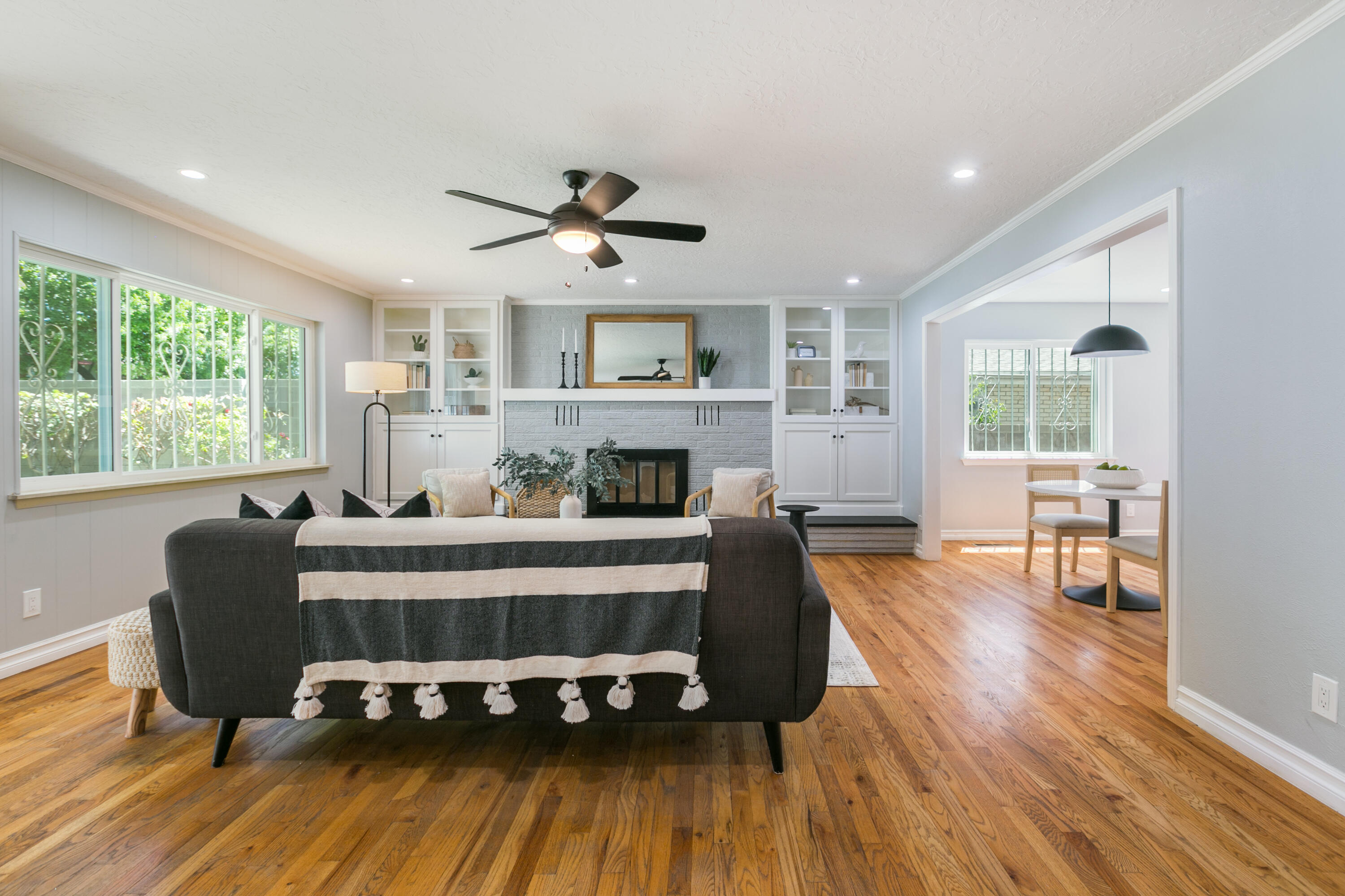 2908 INDIANA Street NE