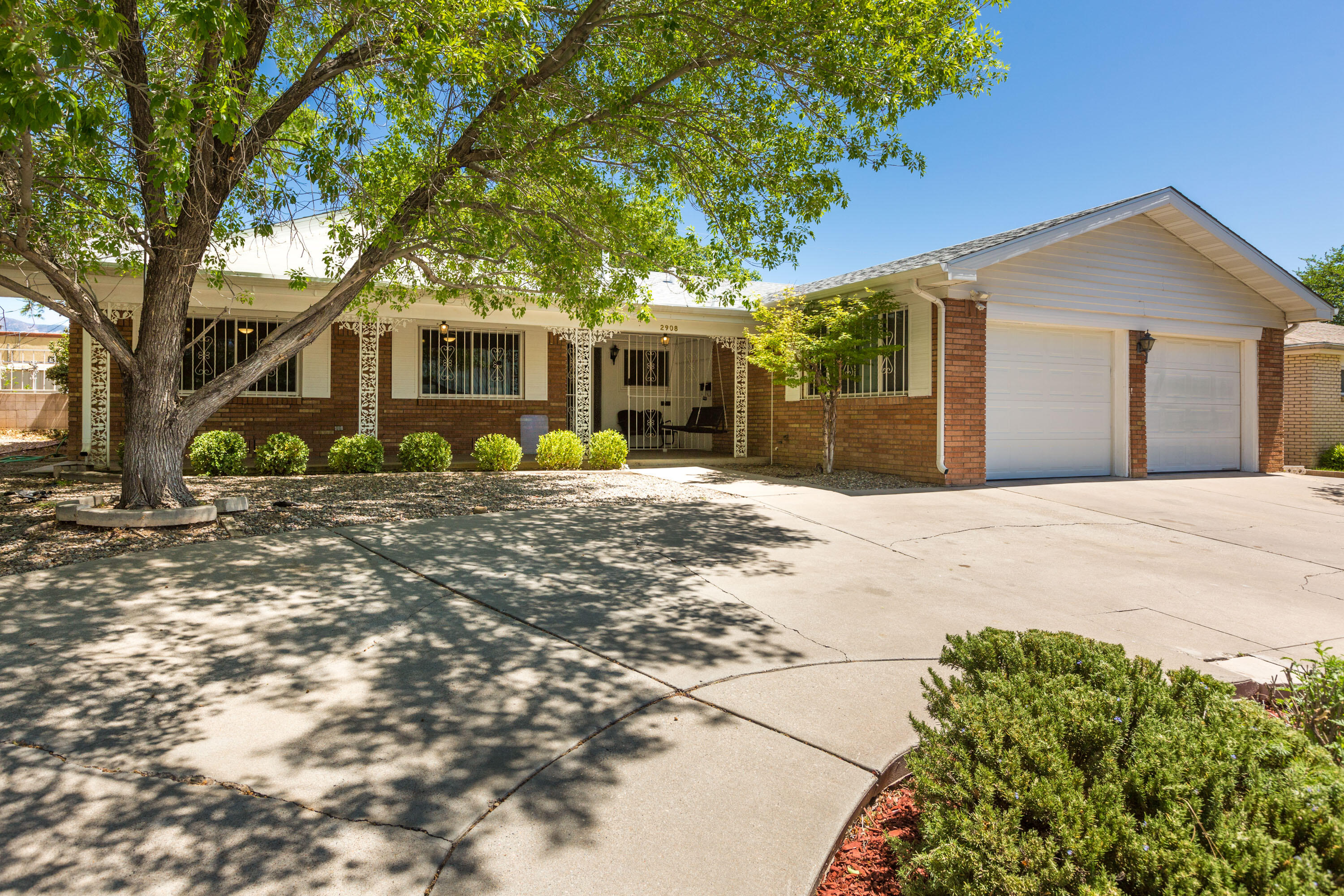 2908 INDIANA Street NE