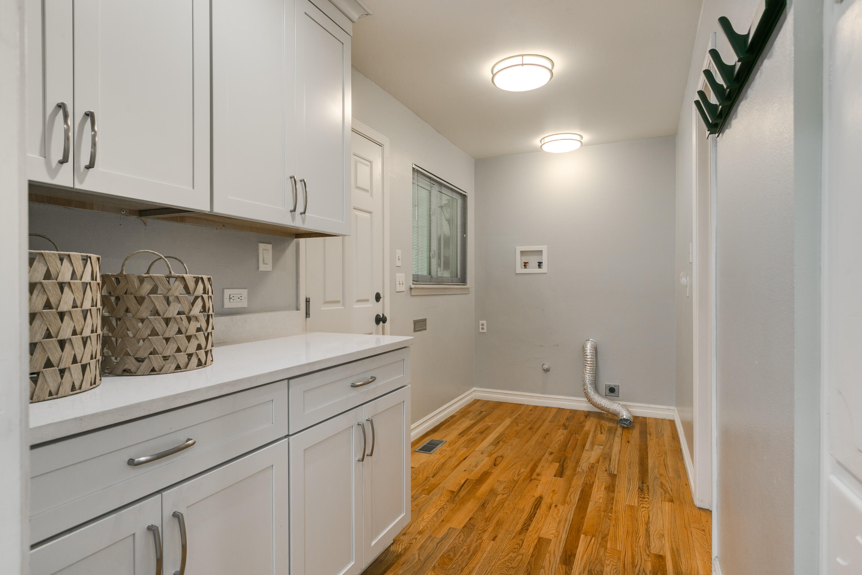 2908 INDIANA Street NE