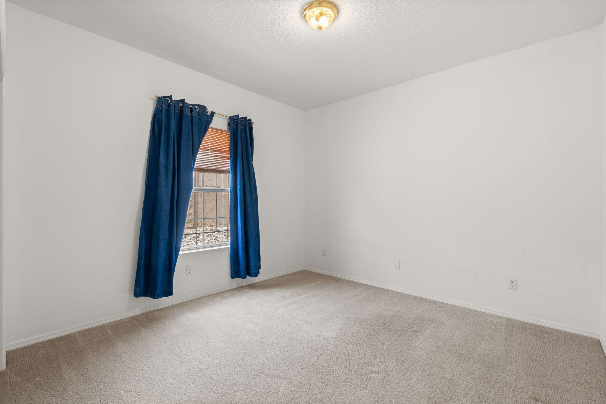 2105 GILA RIVER Road NE