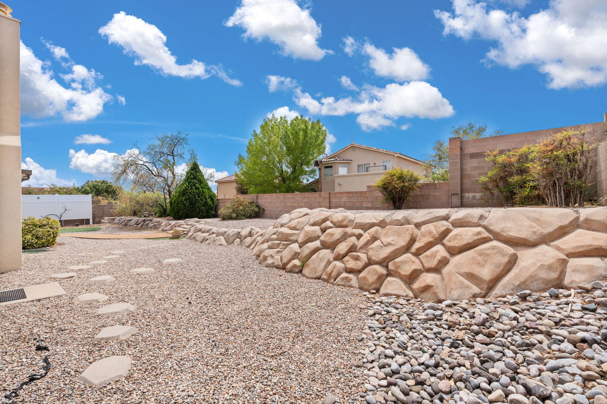 2105 GILA RIVER Road NE