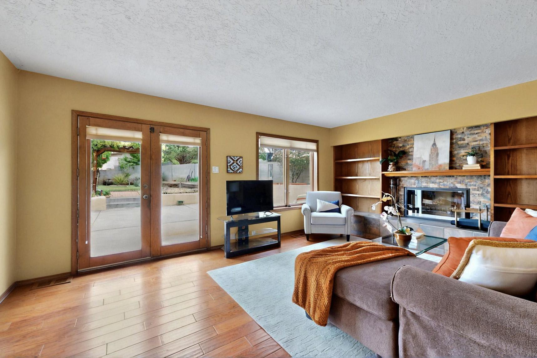 13617 REBONITO Court NE