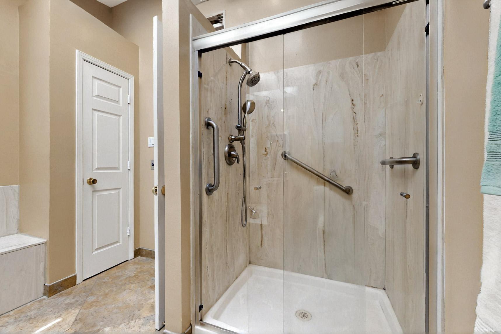 13617 REBONITO Court NE