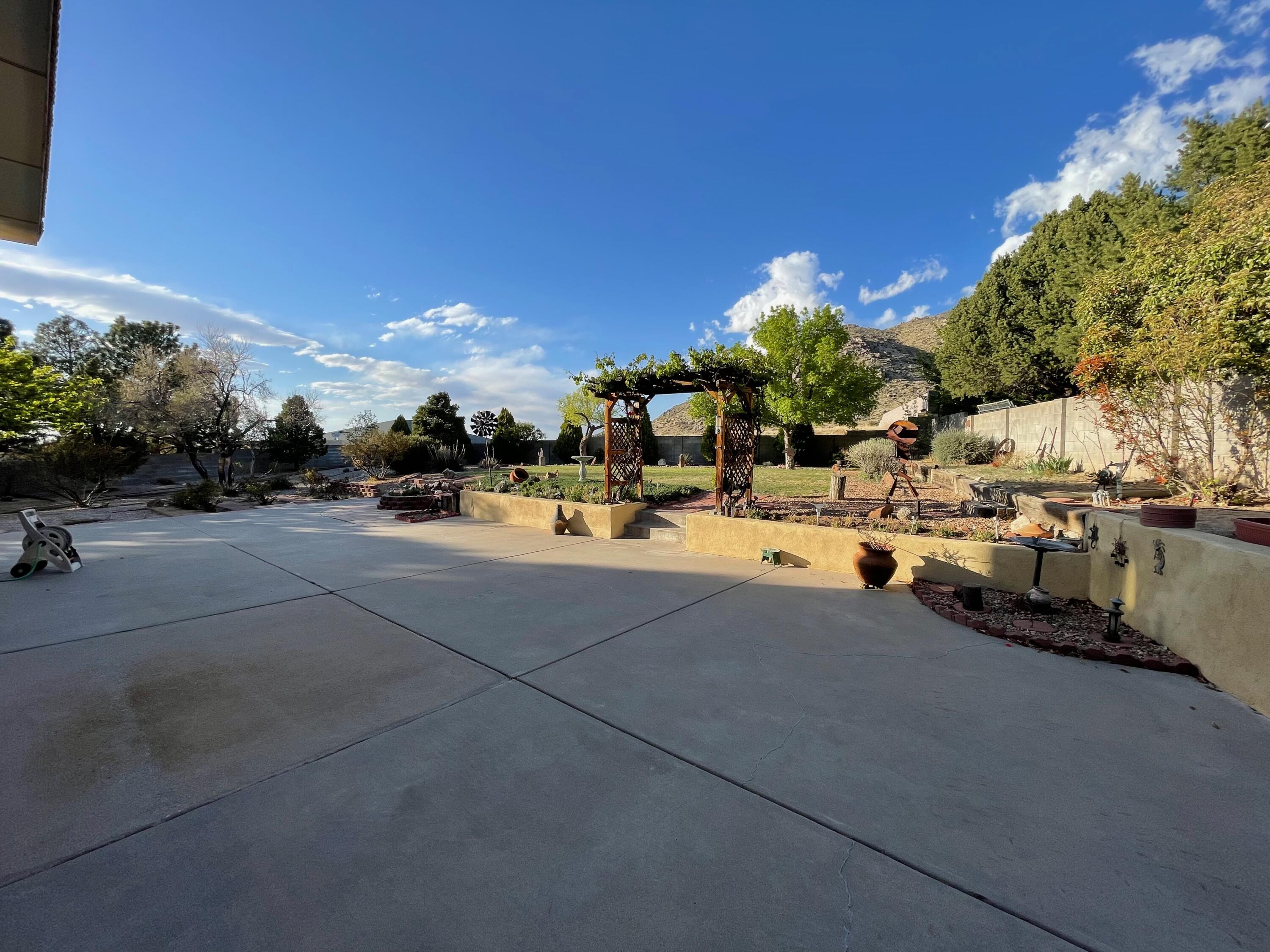 13617 REBONITO Court NE