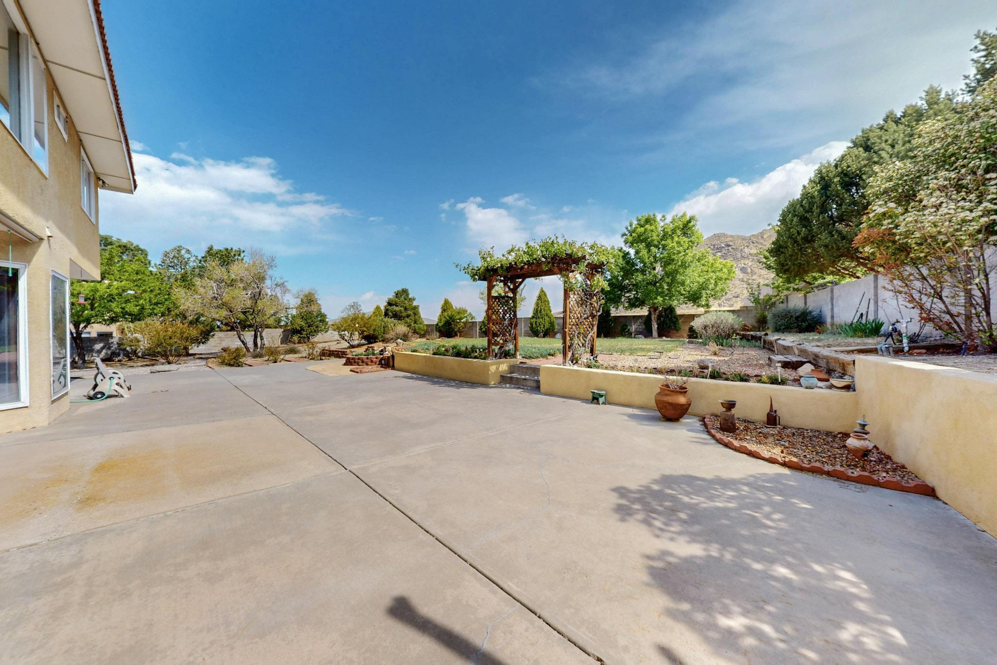 13617 REBONITO Court NE