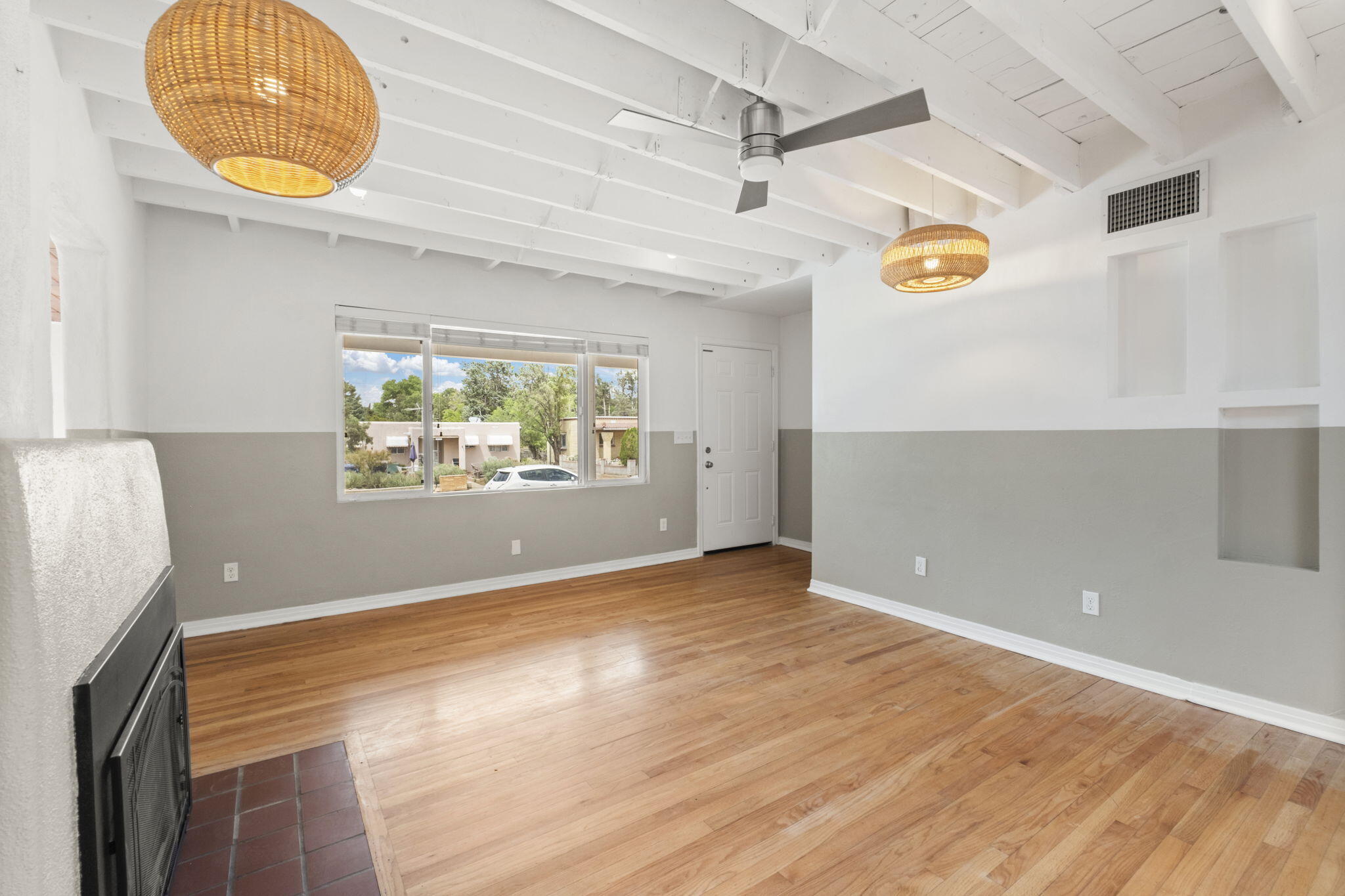 3036 SAN RAFAEL Avenue SE