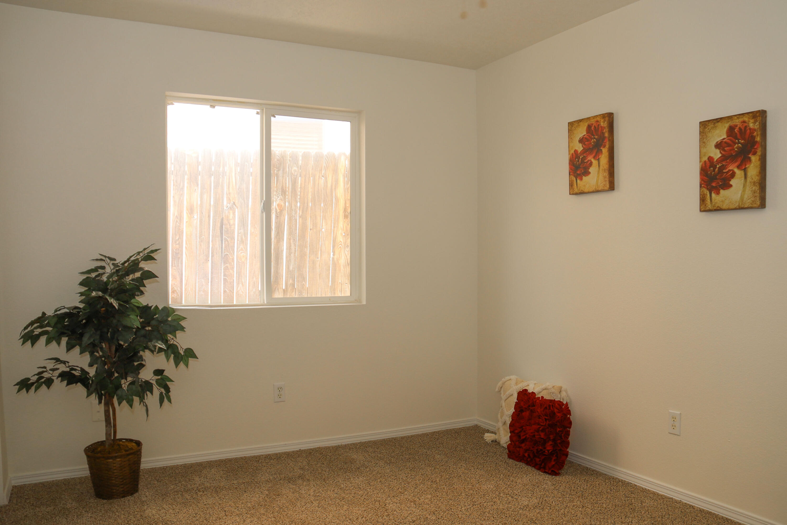 6912 Limestone Avenue NE