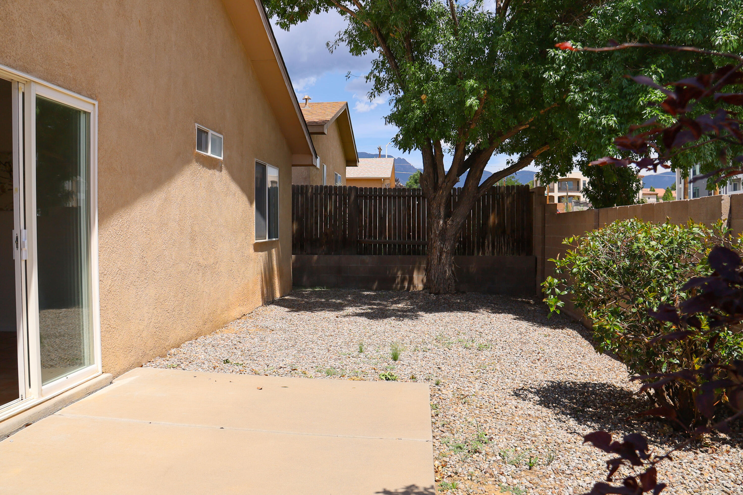 6912 Limestone Avenue NE