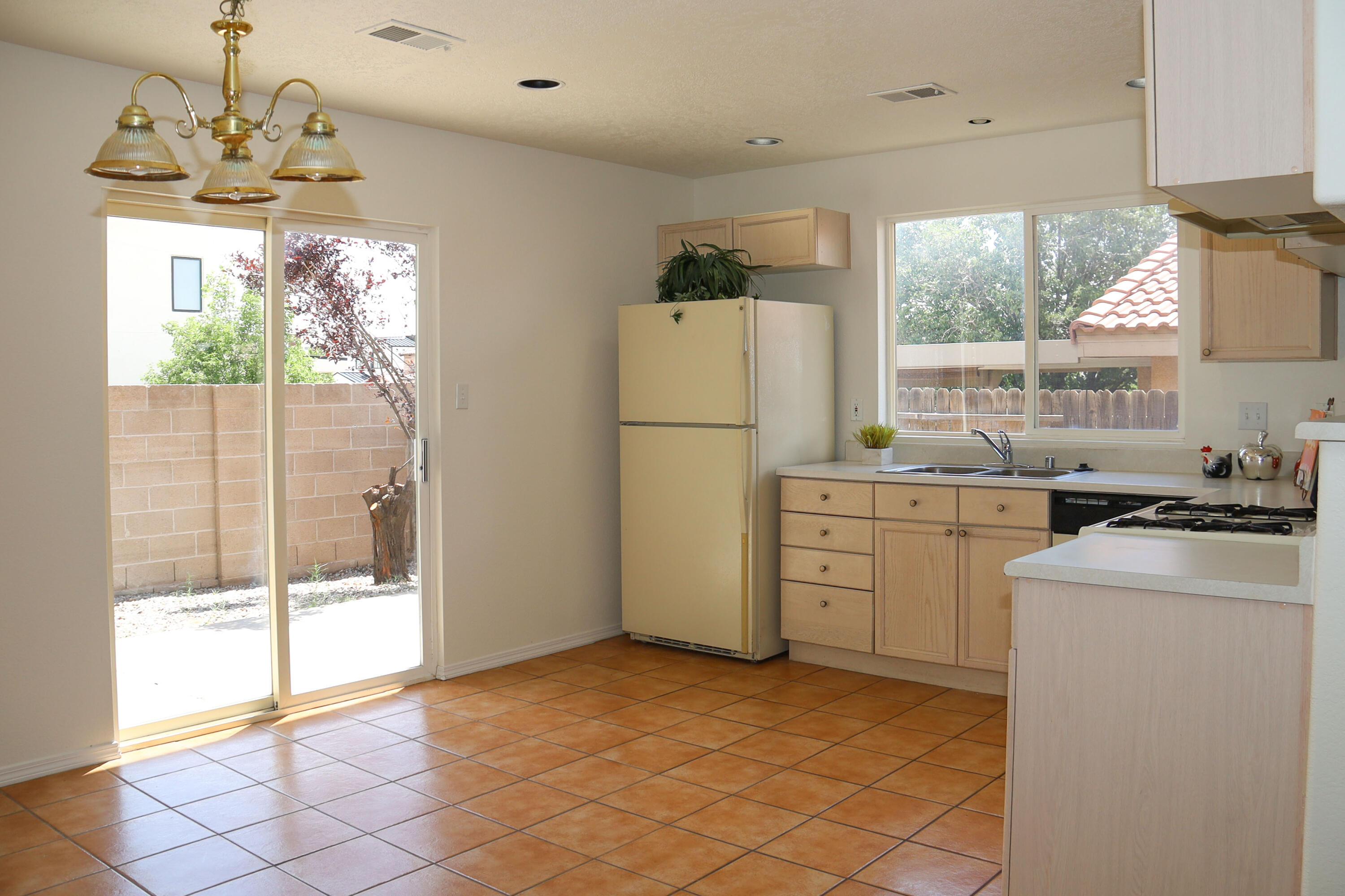 6912 Limestone Avenue NE