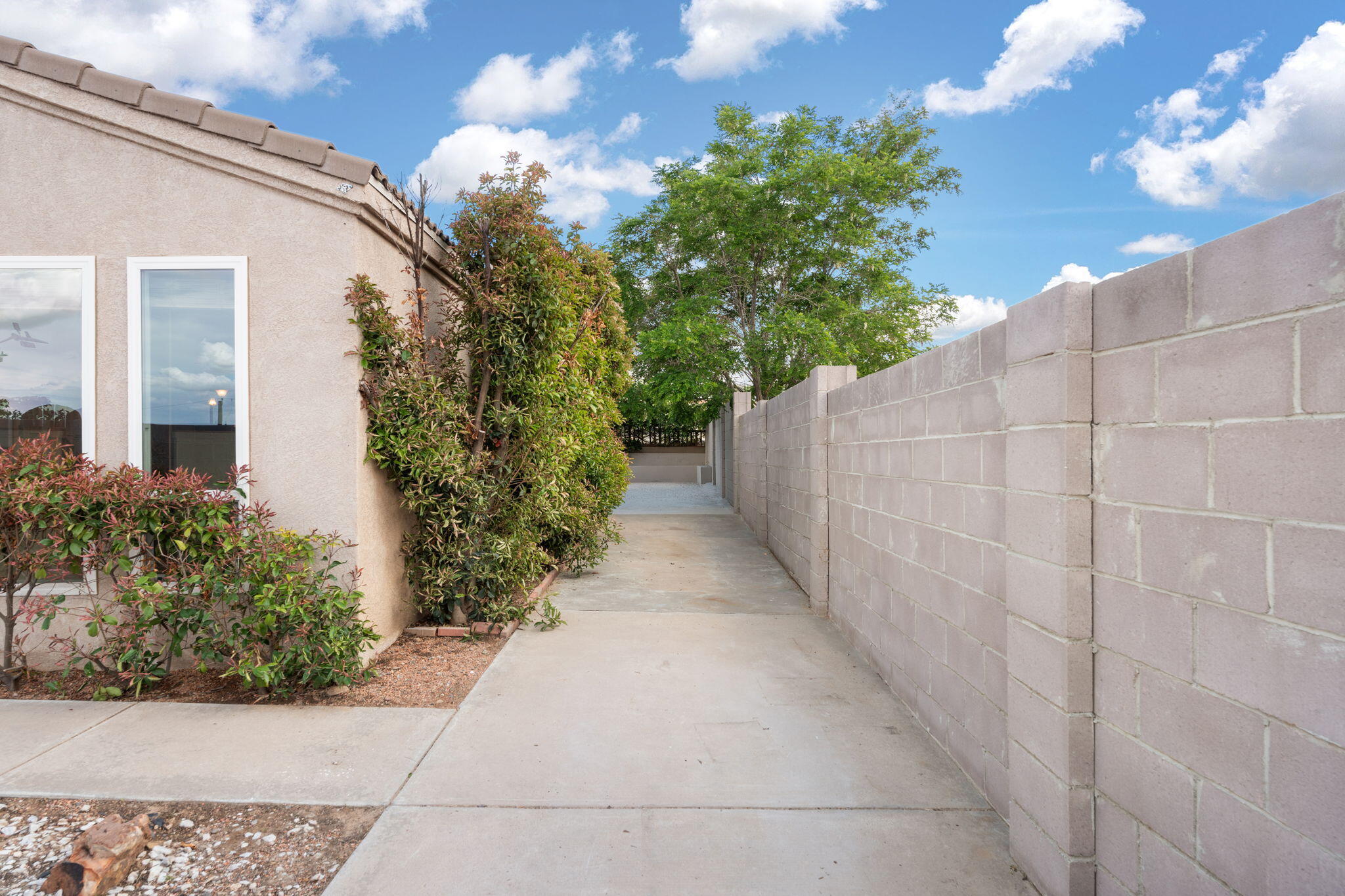 4700 Crestridge Avenue NW