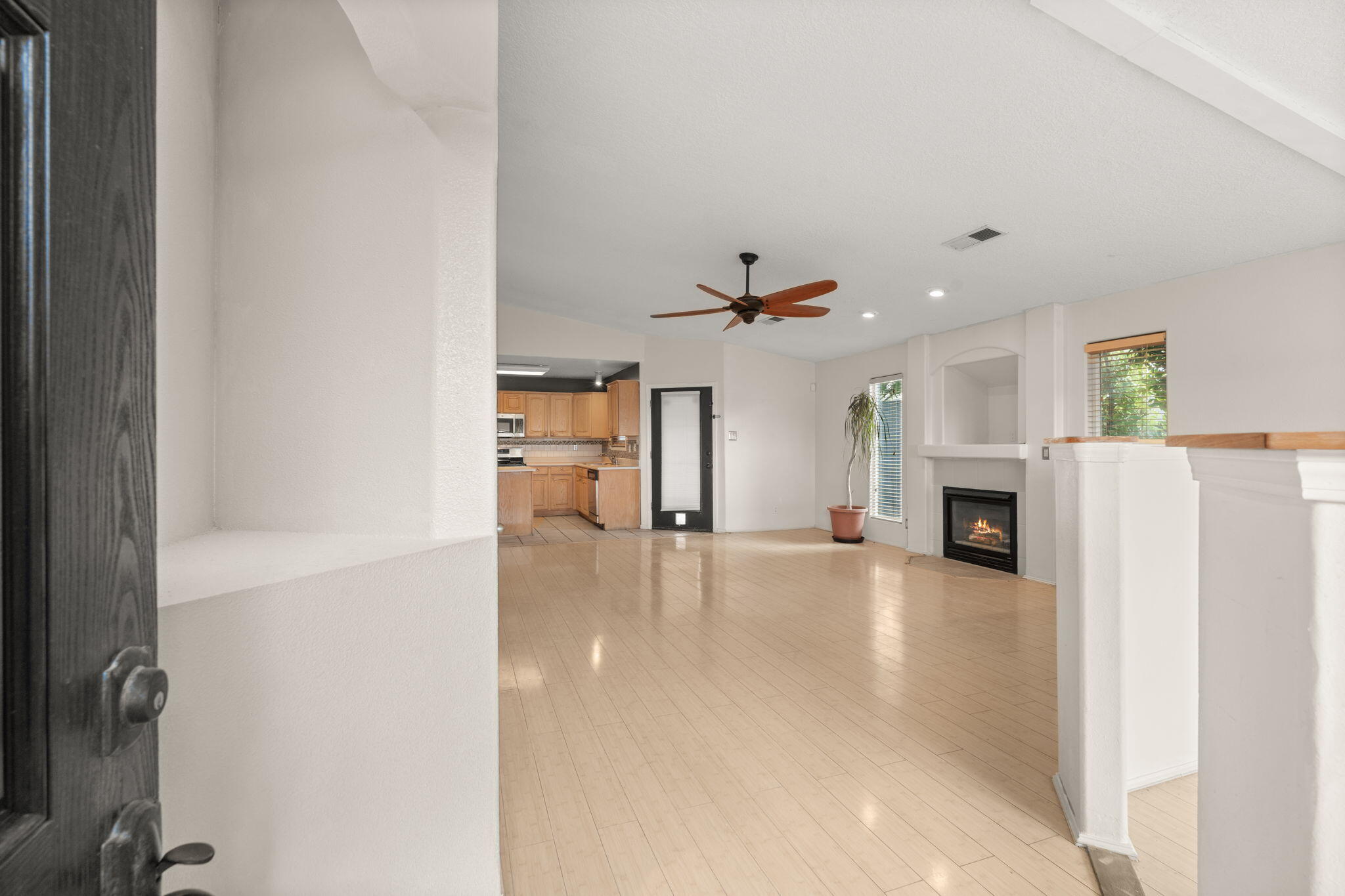 4700 Crestridge Avenue NW