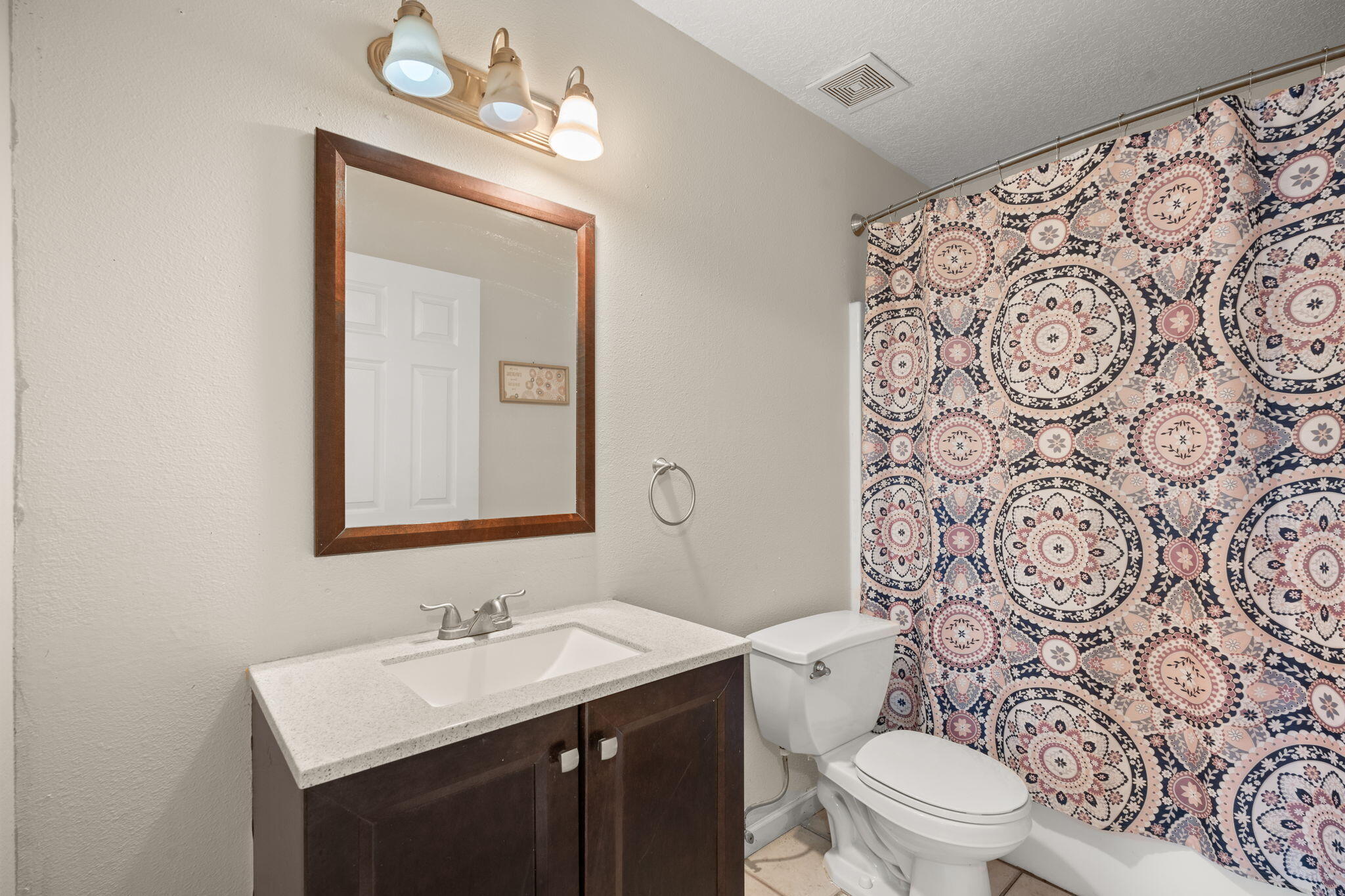 4700 Crestridge Avenue NW