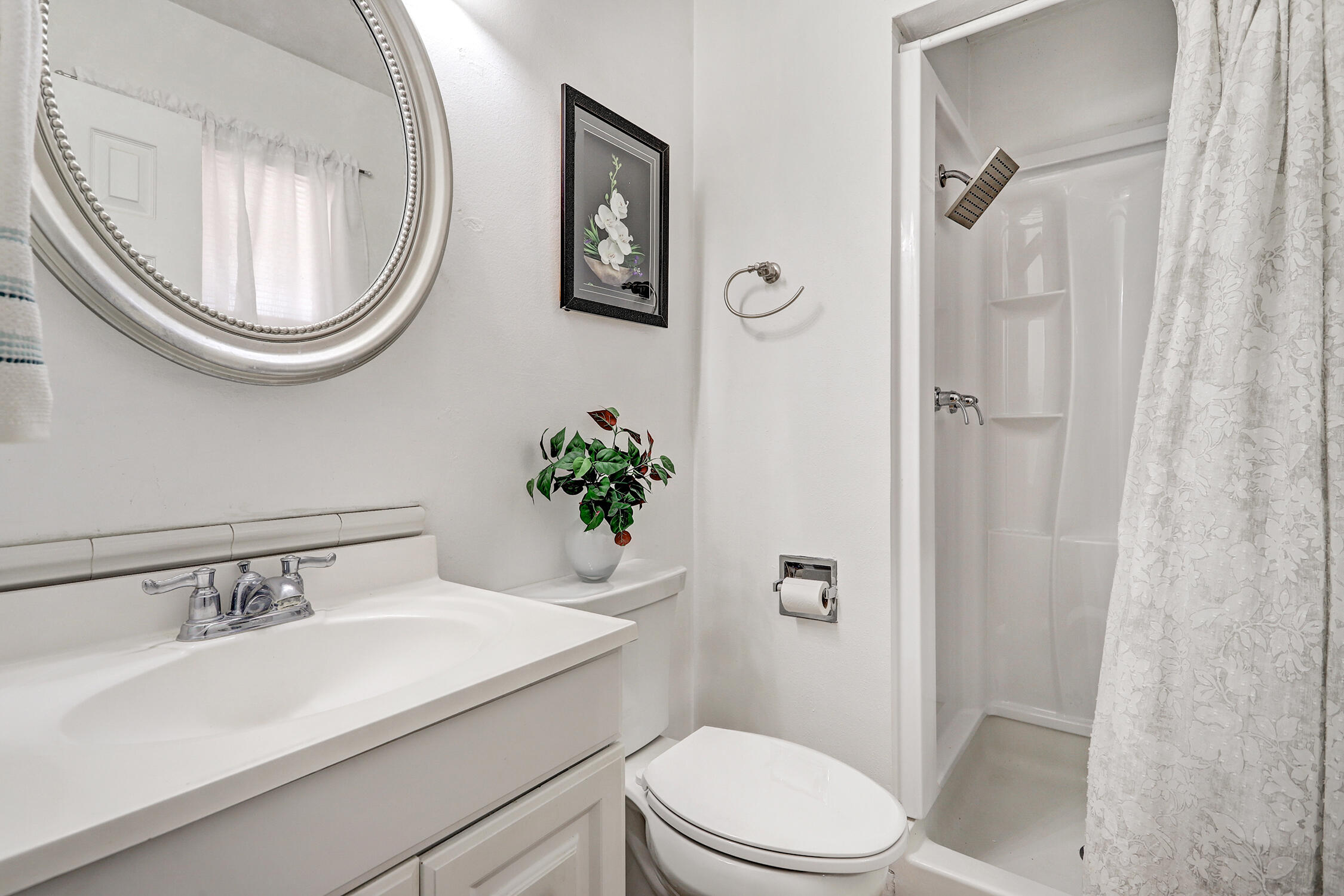 2807 DESERT GARDENS Lane SW