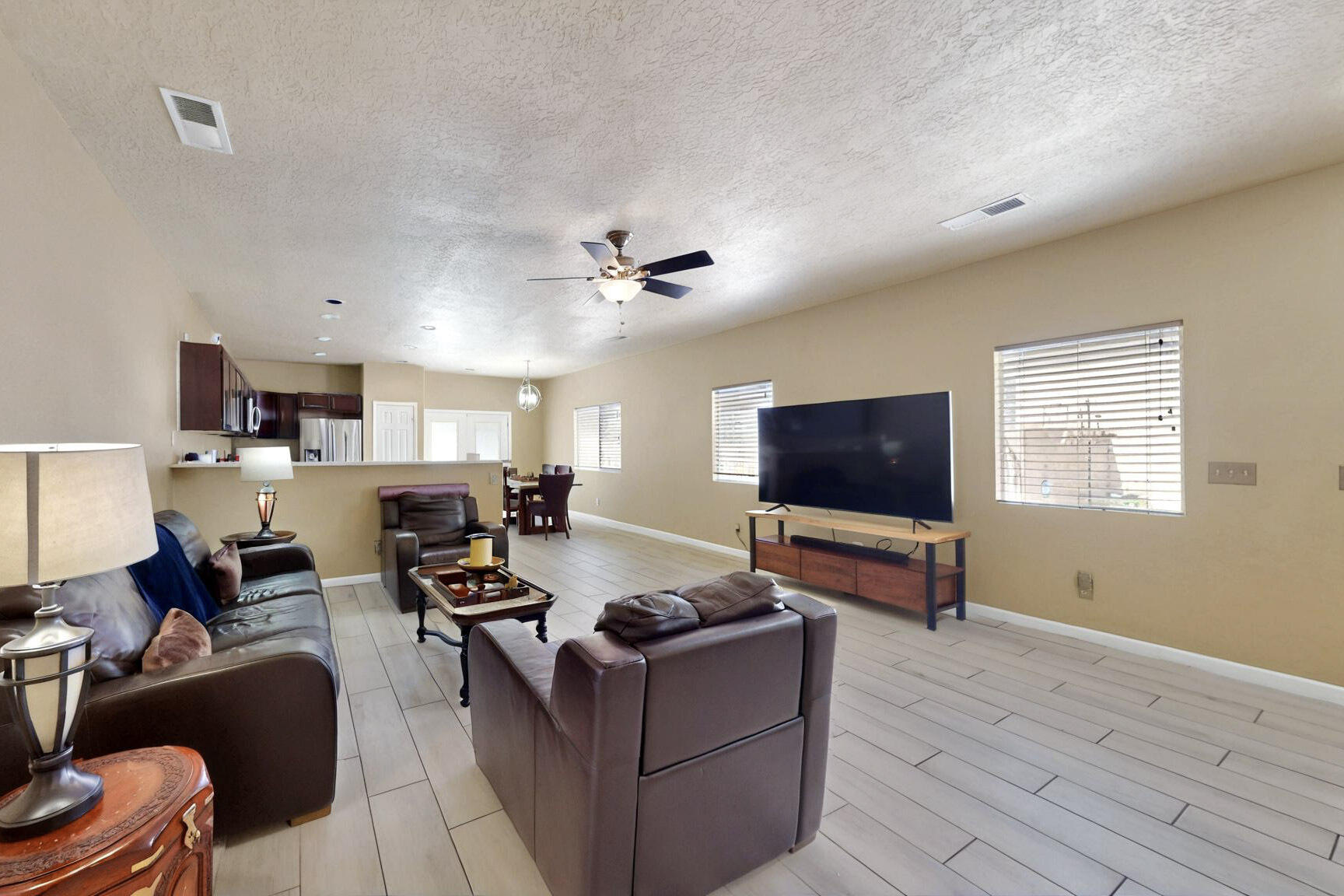 1019 MAROA Street NW