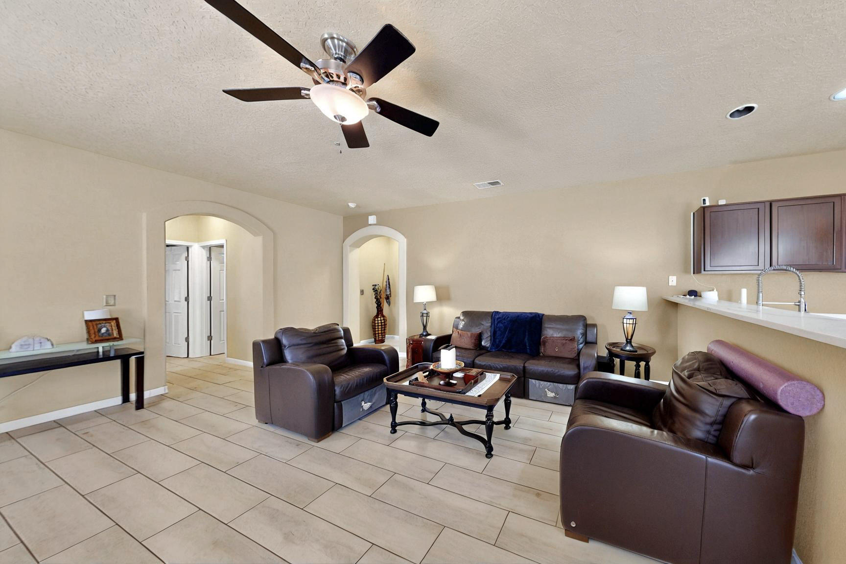 1019 MAROA Street NW