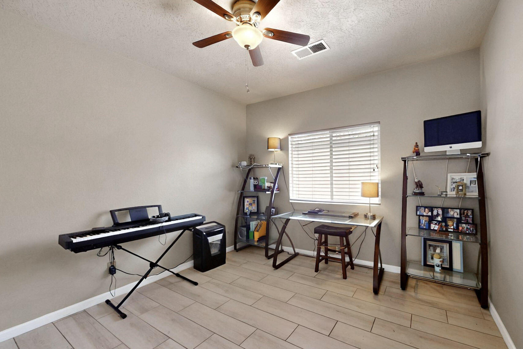 1019 MAROA Street NW