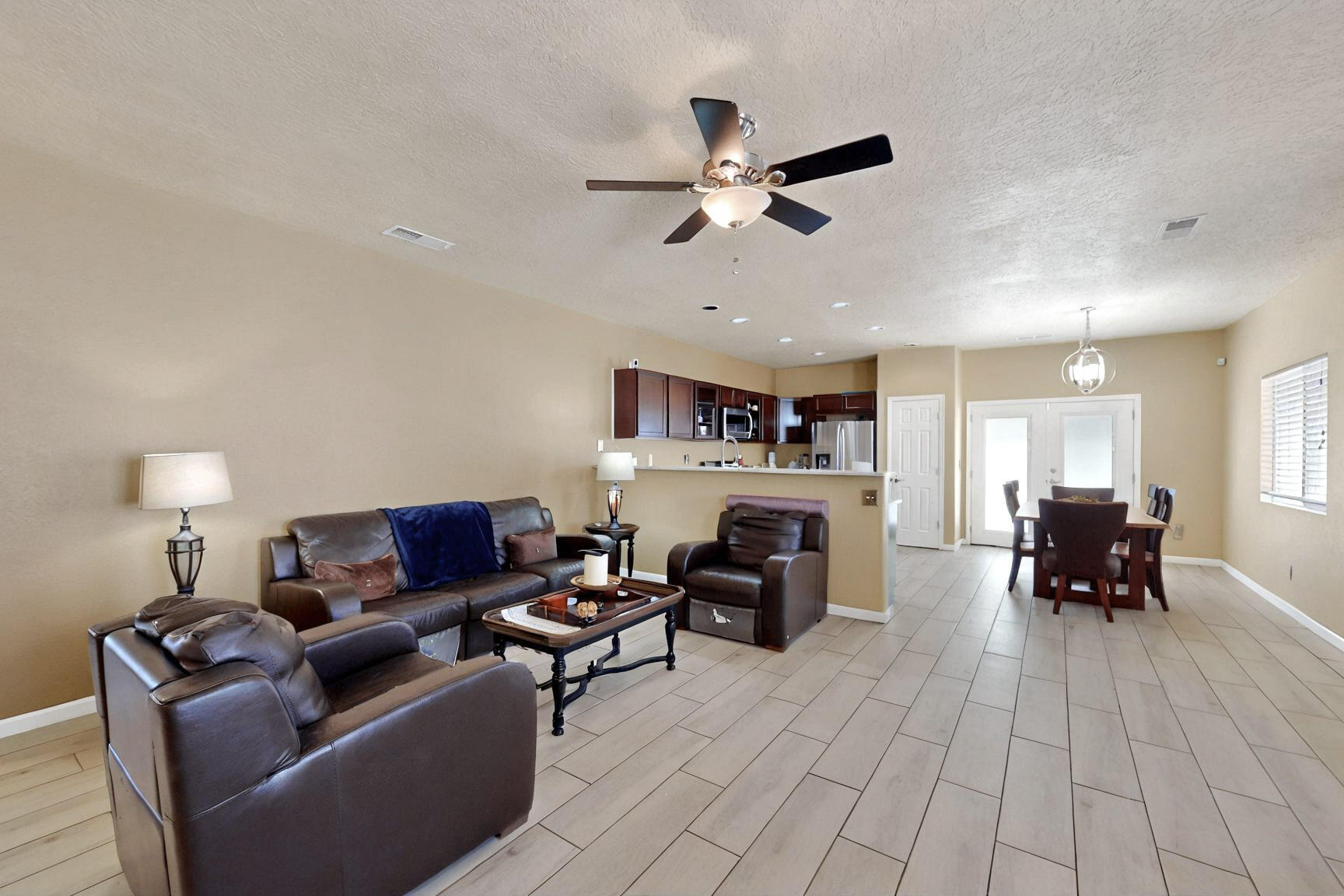 1019 MAROA Street NW