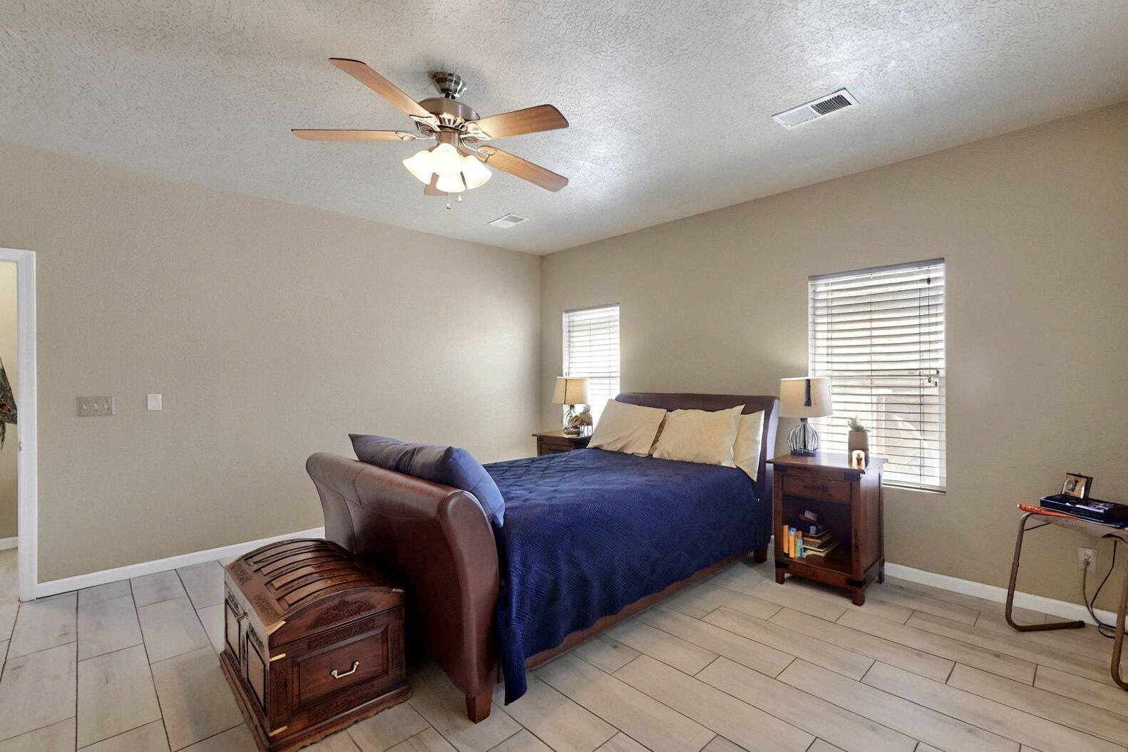 1019 MAROA Street NW